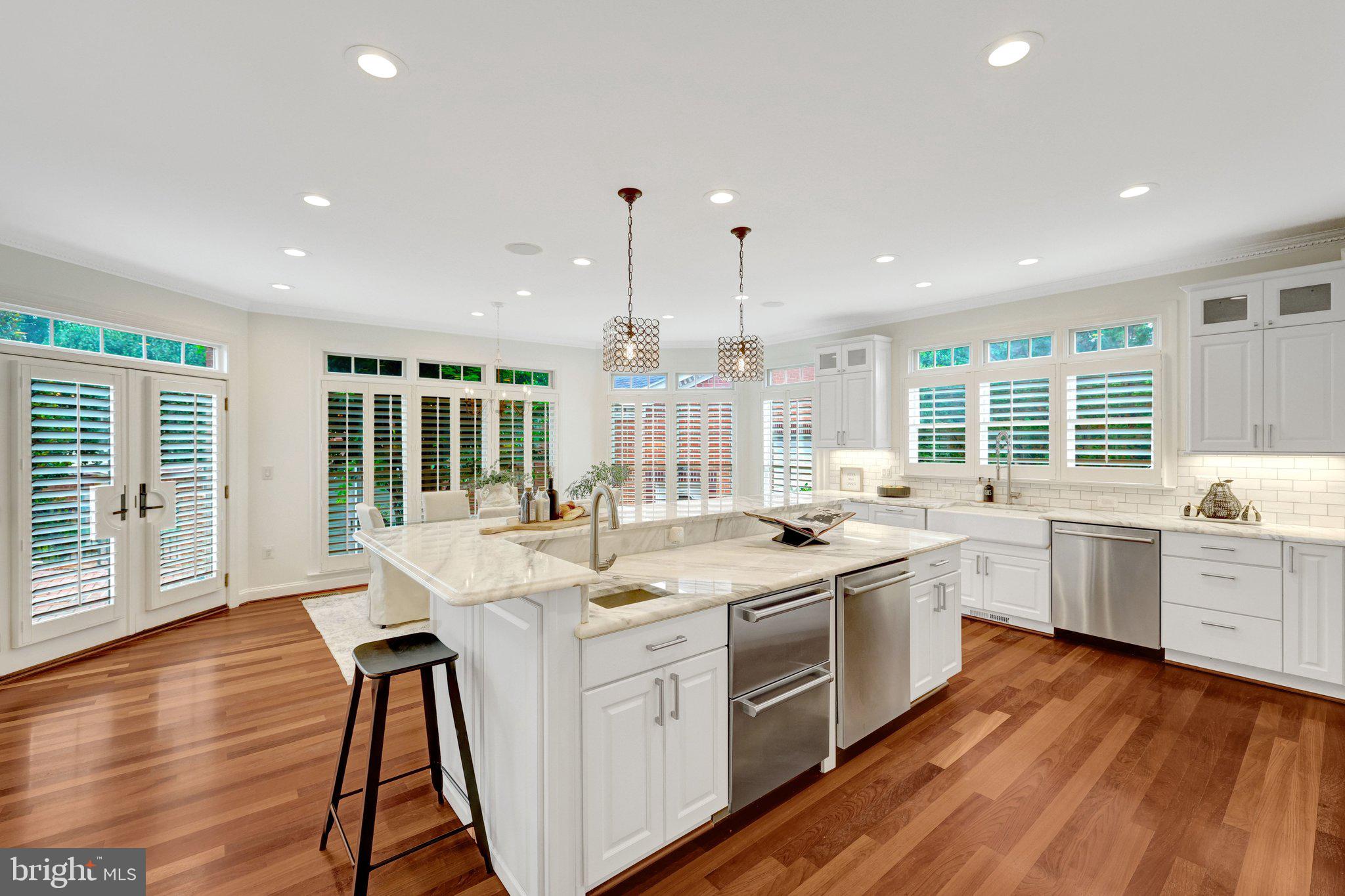 MADRILLON FARMS - Residential