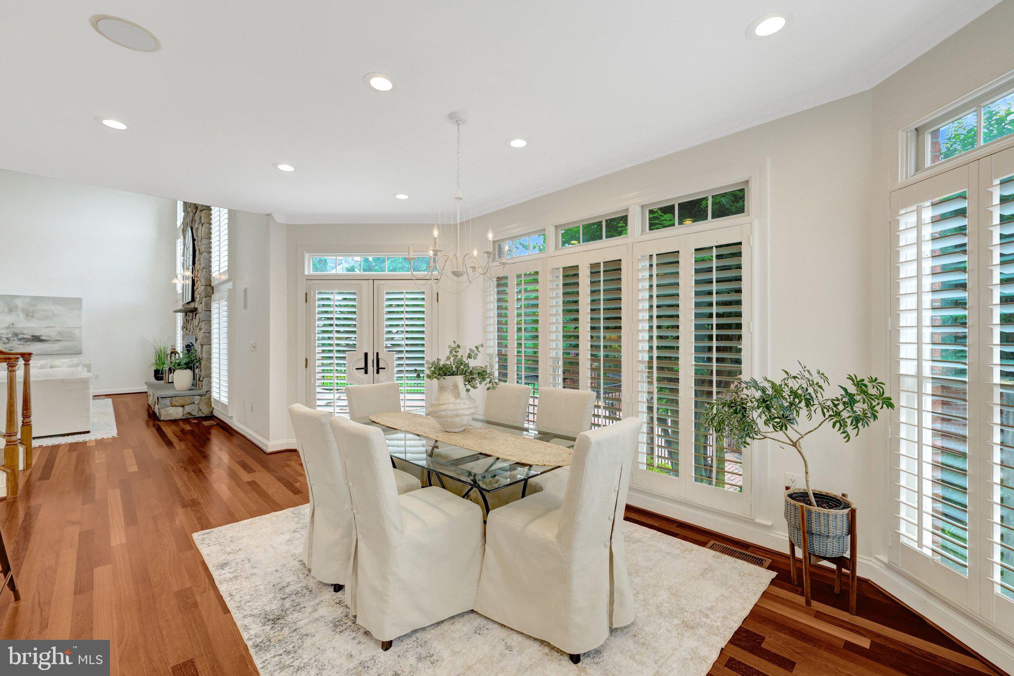 MADRILLON FARMS - Residential