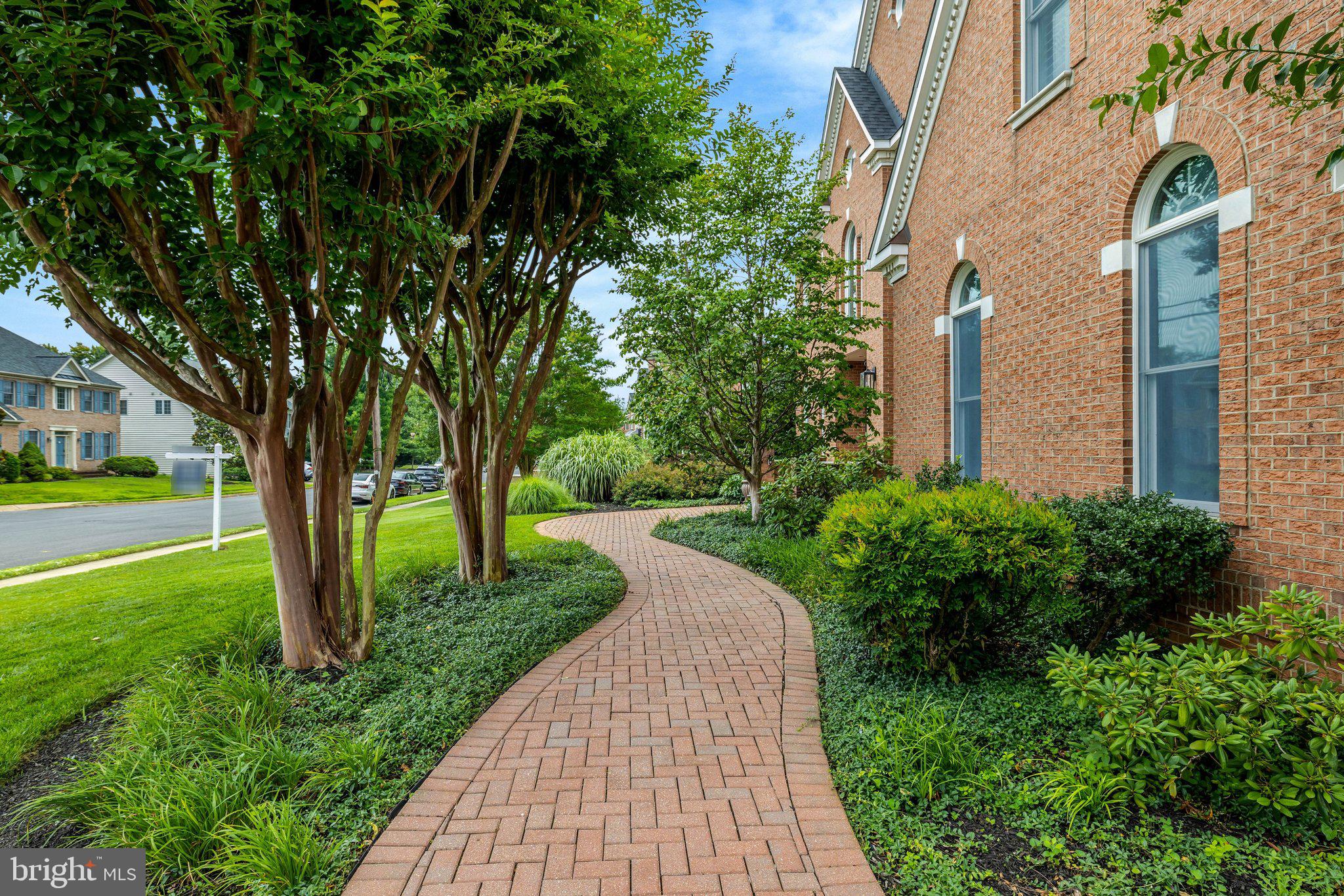 MADRILLON FARMS - Residential