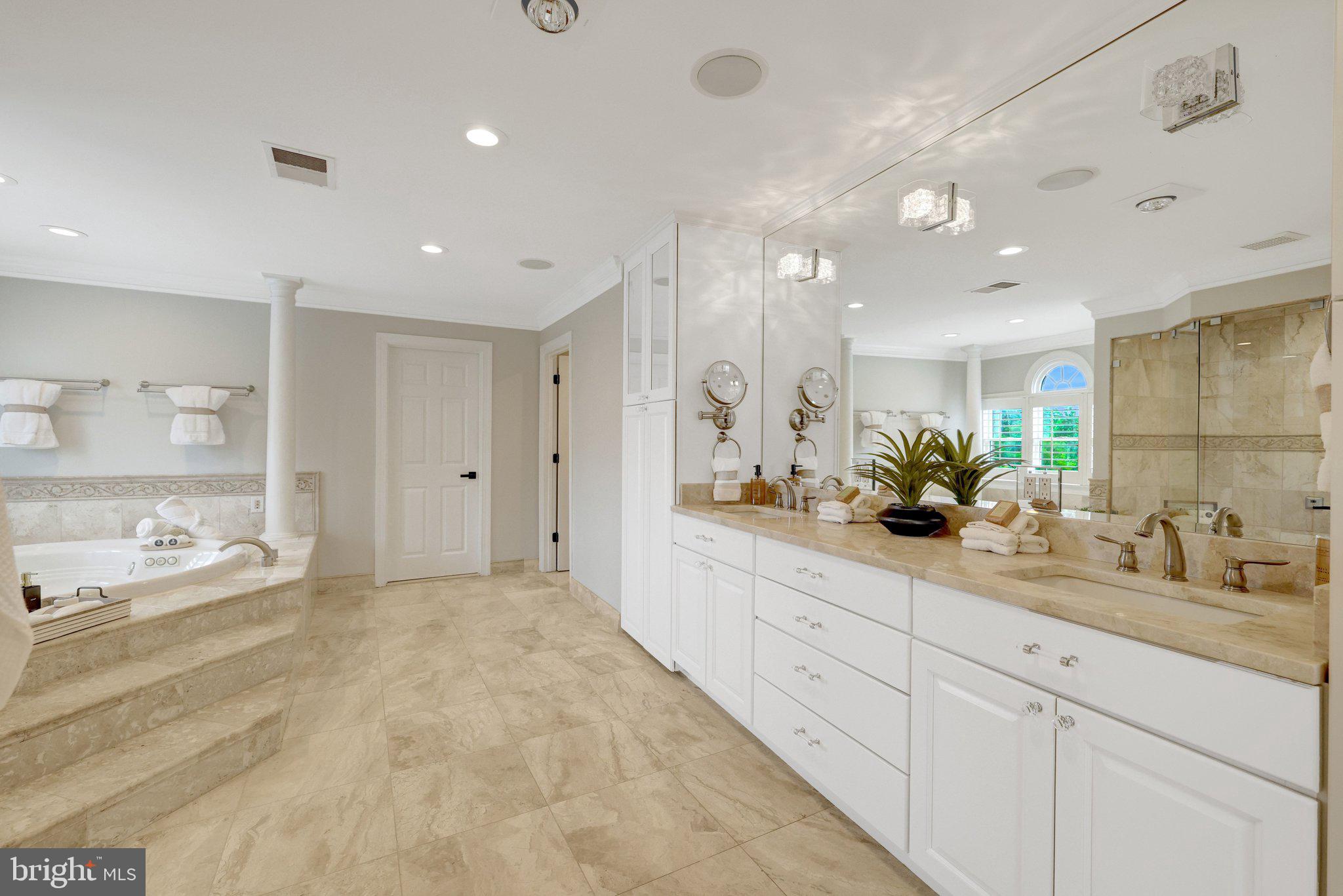 MADRILLON FARMS - Residential