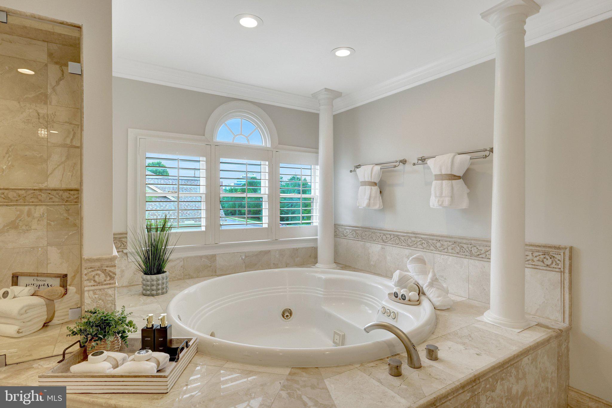 MADRILLON FARMS - Residential