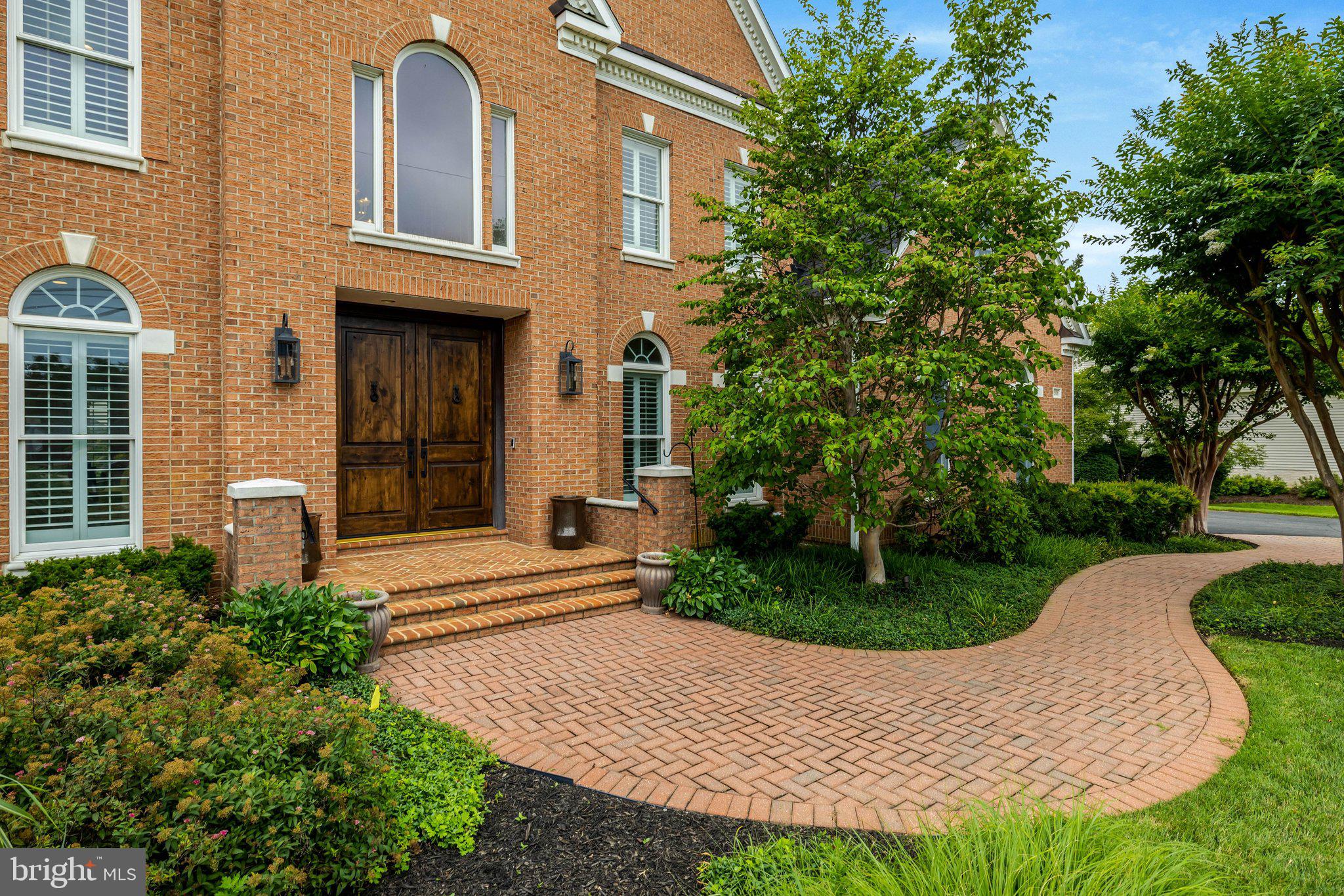 MADRILLON FARMS - Residential