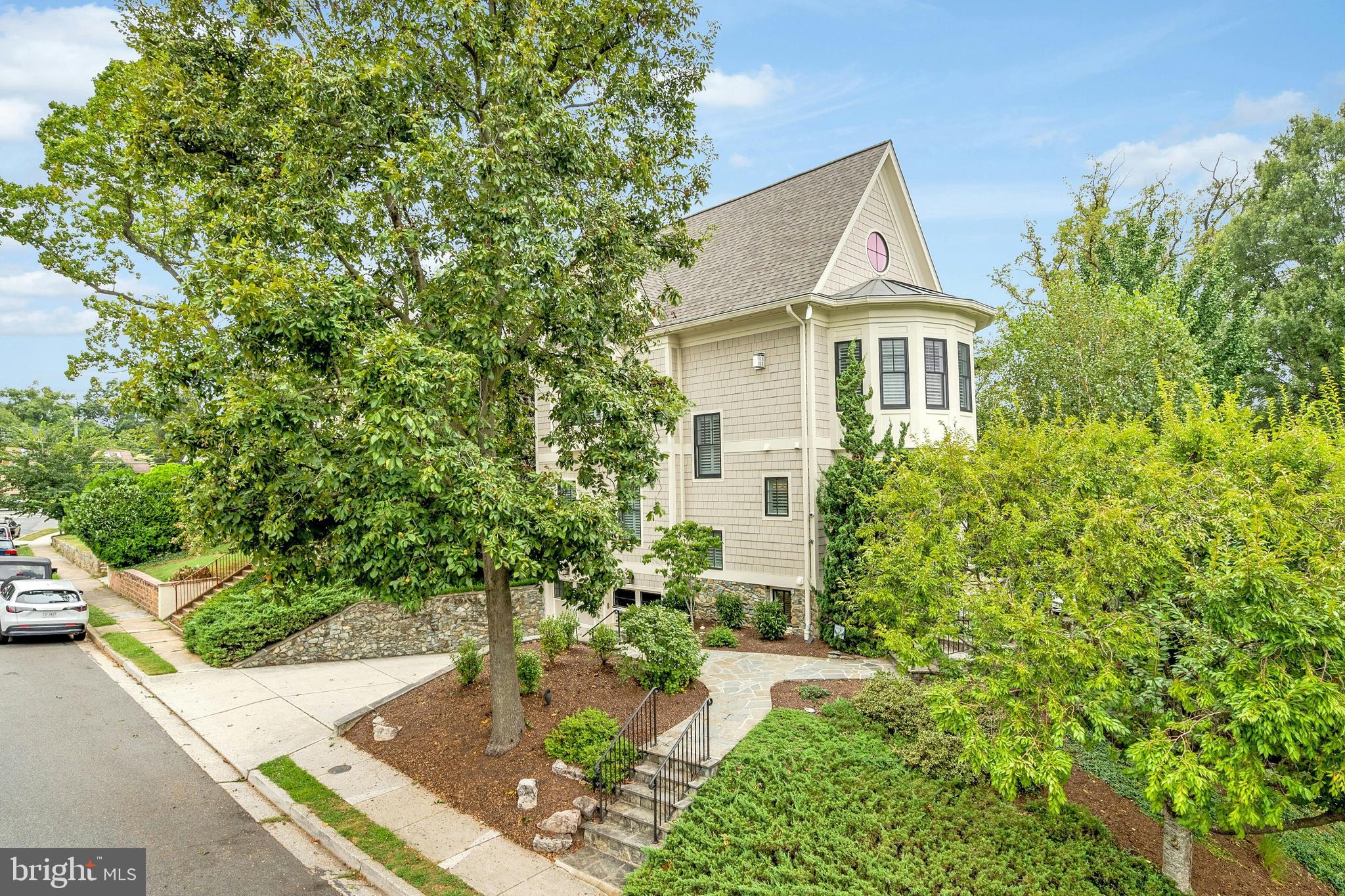 LYON PARK - Residential