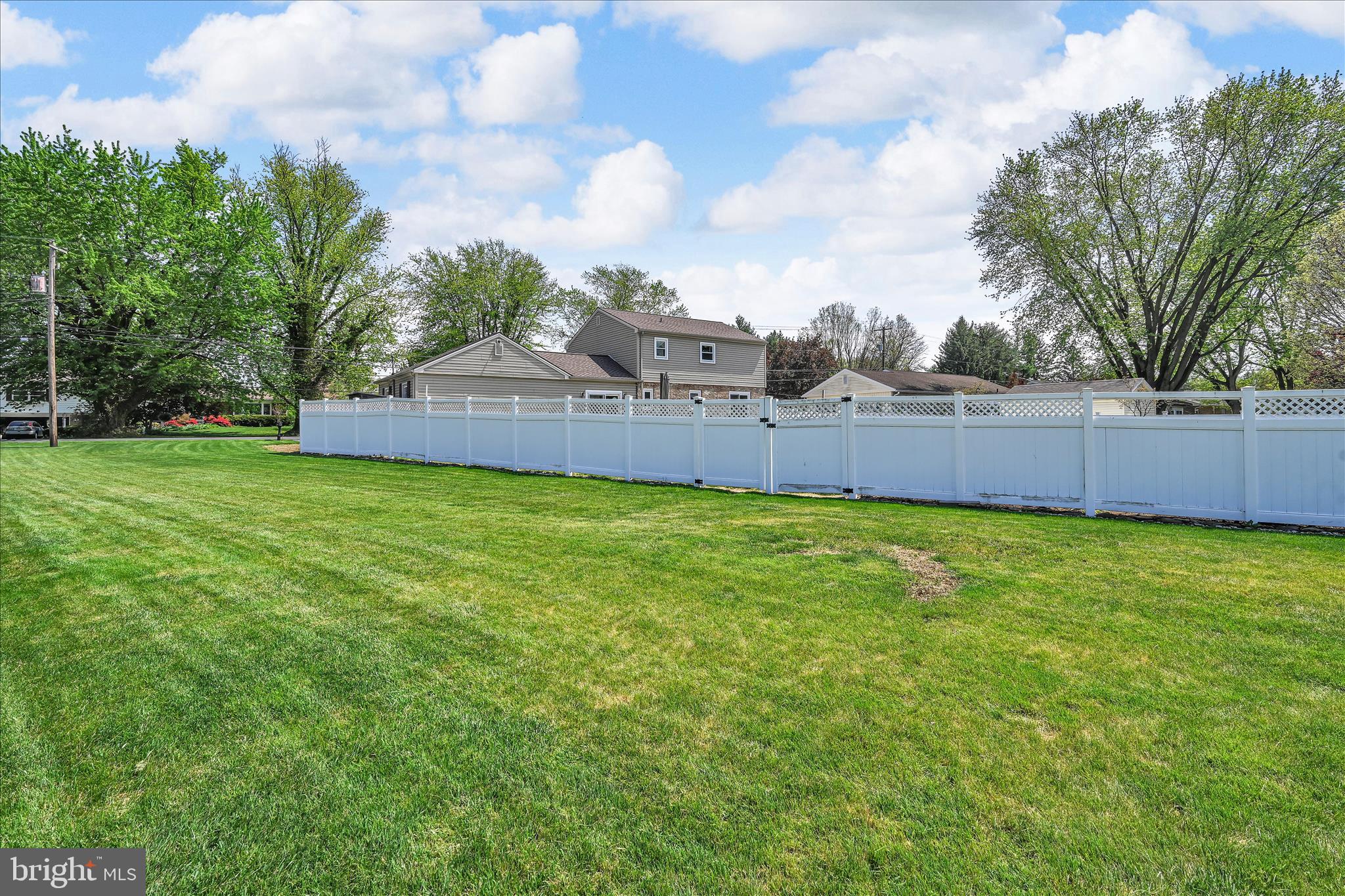 LANDISVILLE - Residential