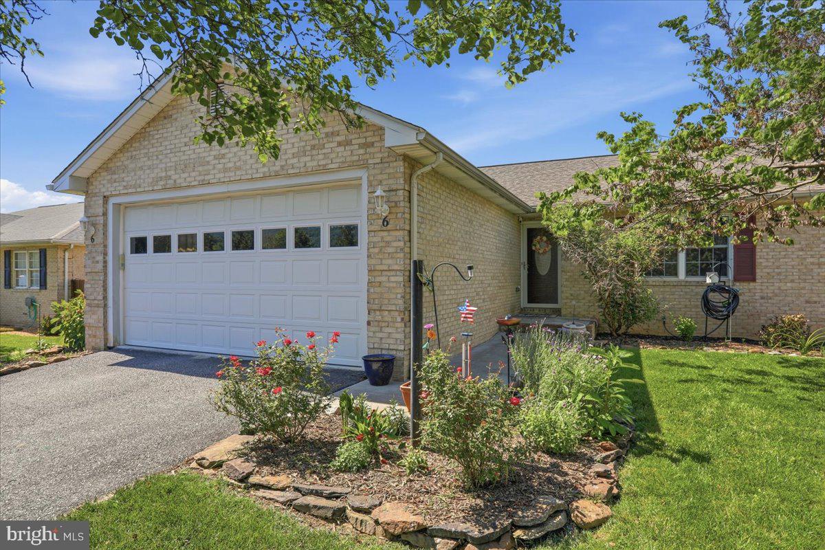 BEAU RIDGE - Residential
