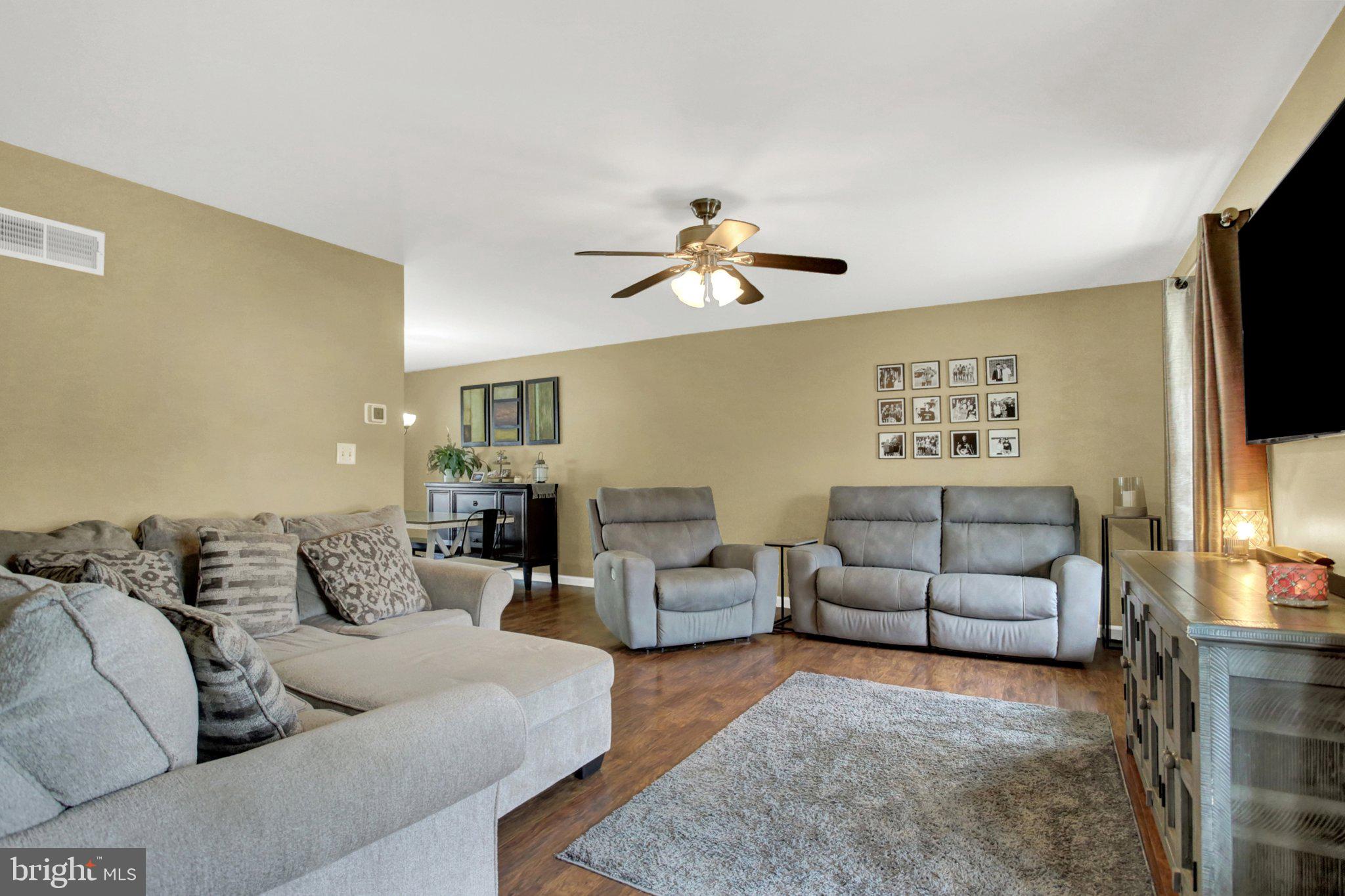 MOUNTAIN VIEW ESTATES - Residential