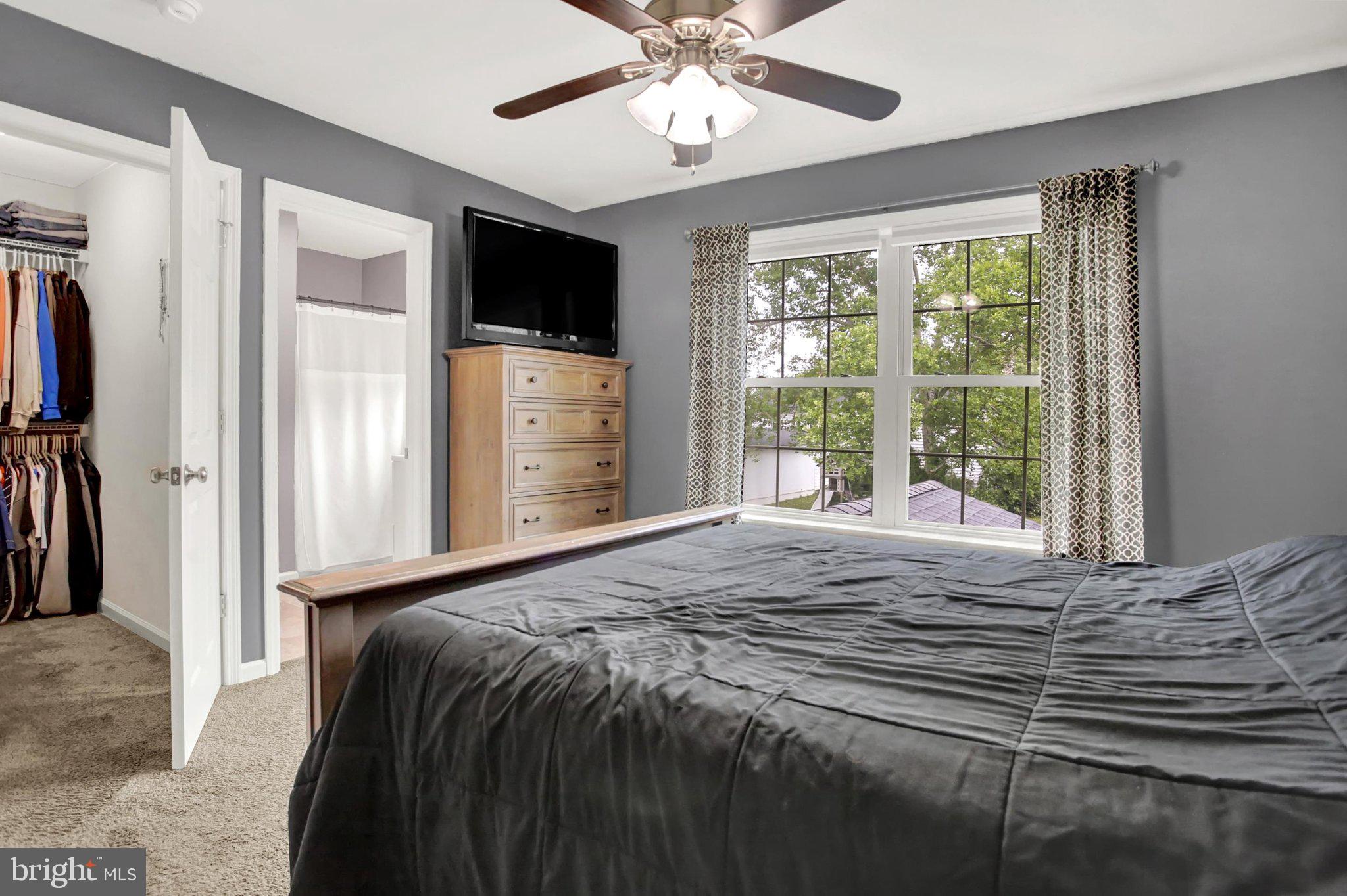 MOUNTAIN VIEW ESTATES - Residential