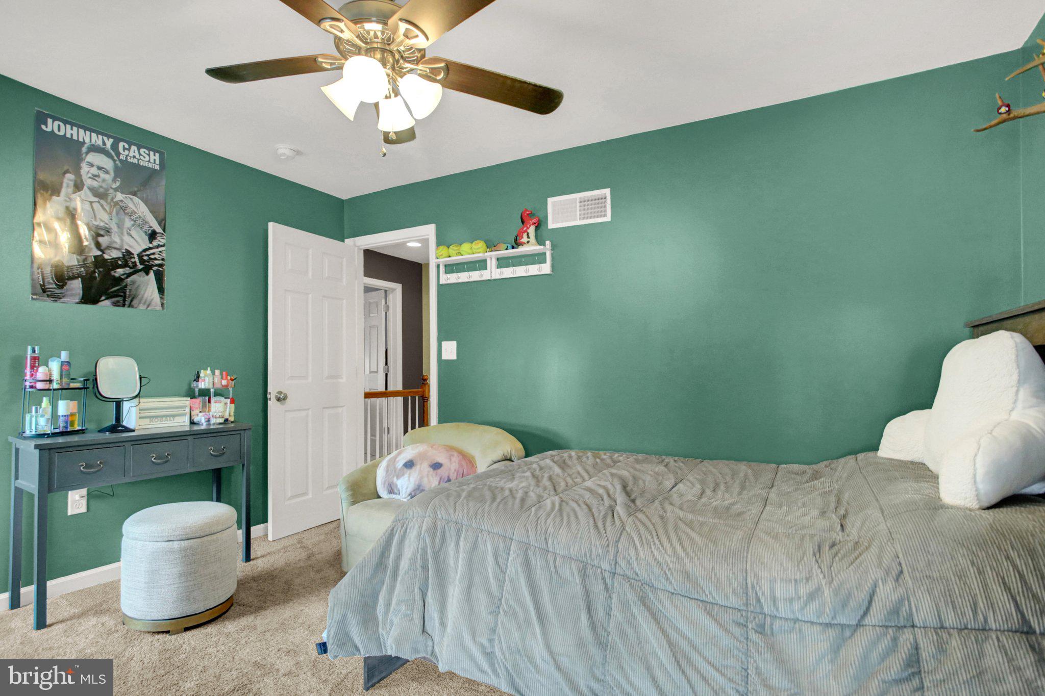 MOUNTAIN VIEW ESTATES - Residential
