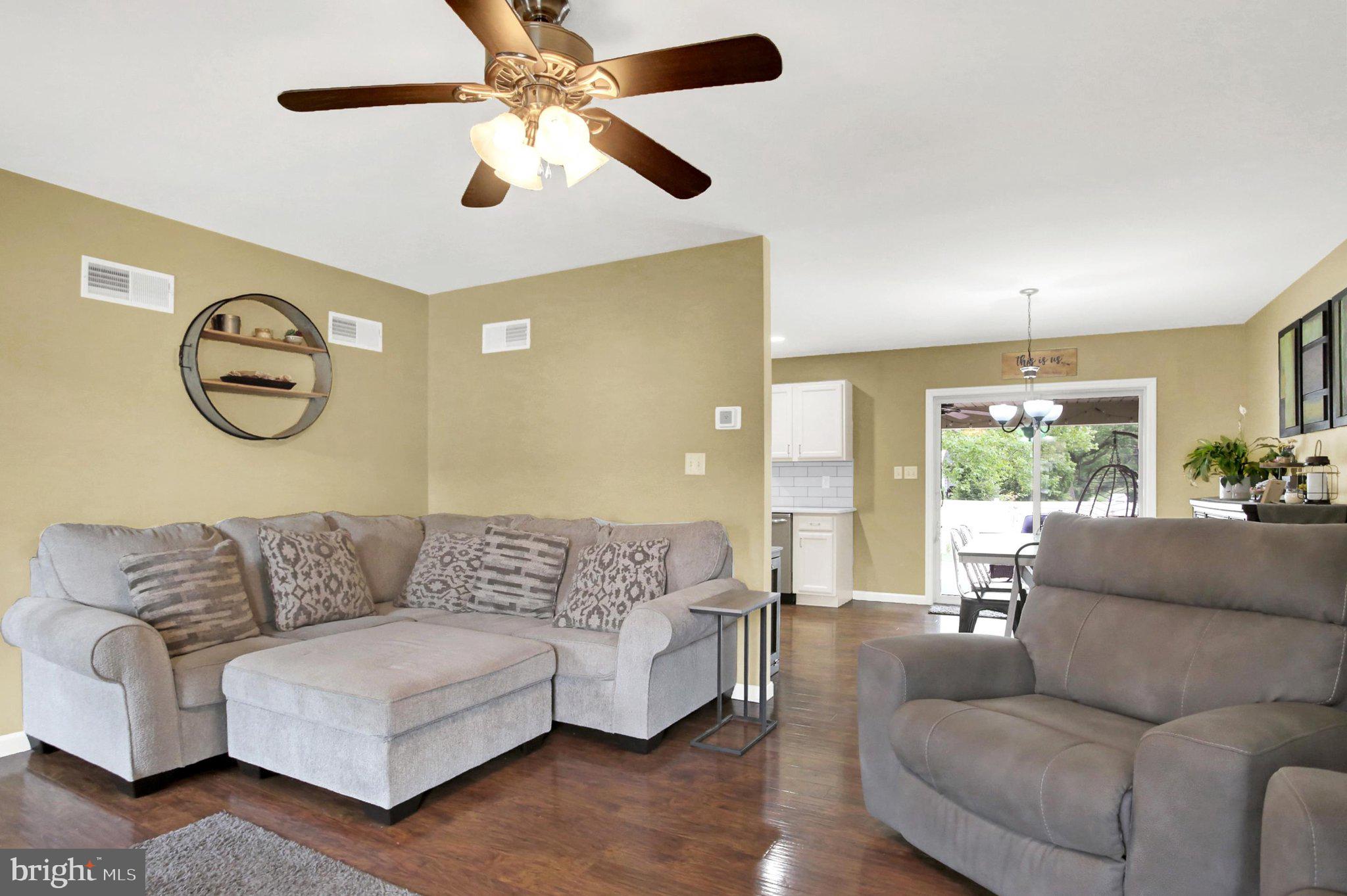 MOUNTAIN VIEW ESTATES - Residential