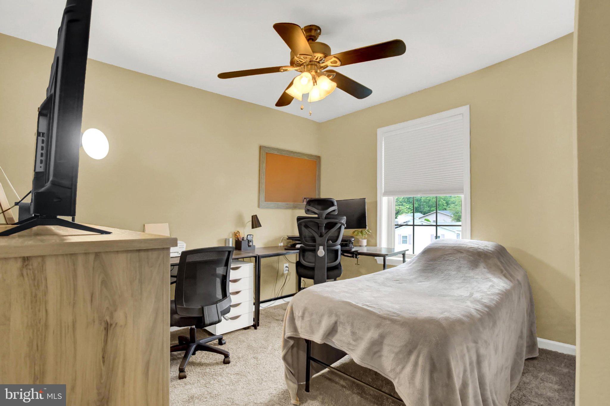MOUNTAIN VIEW ESTATES - Residential