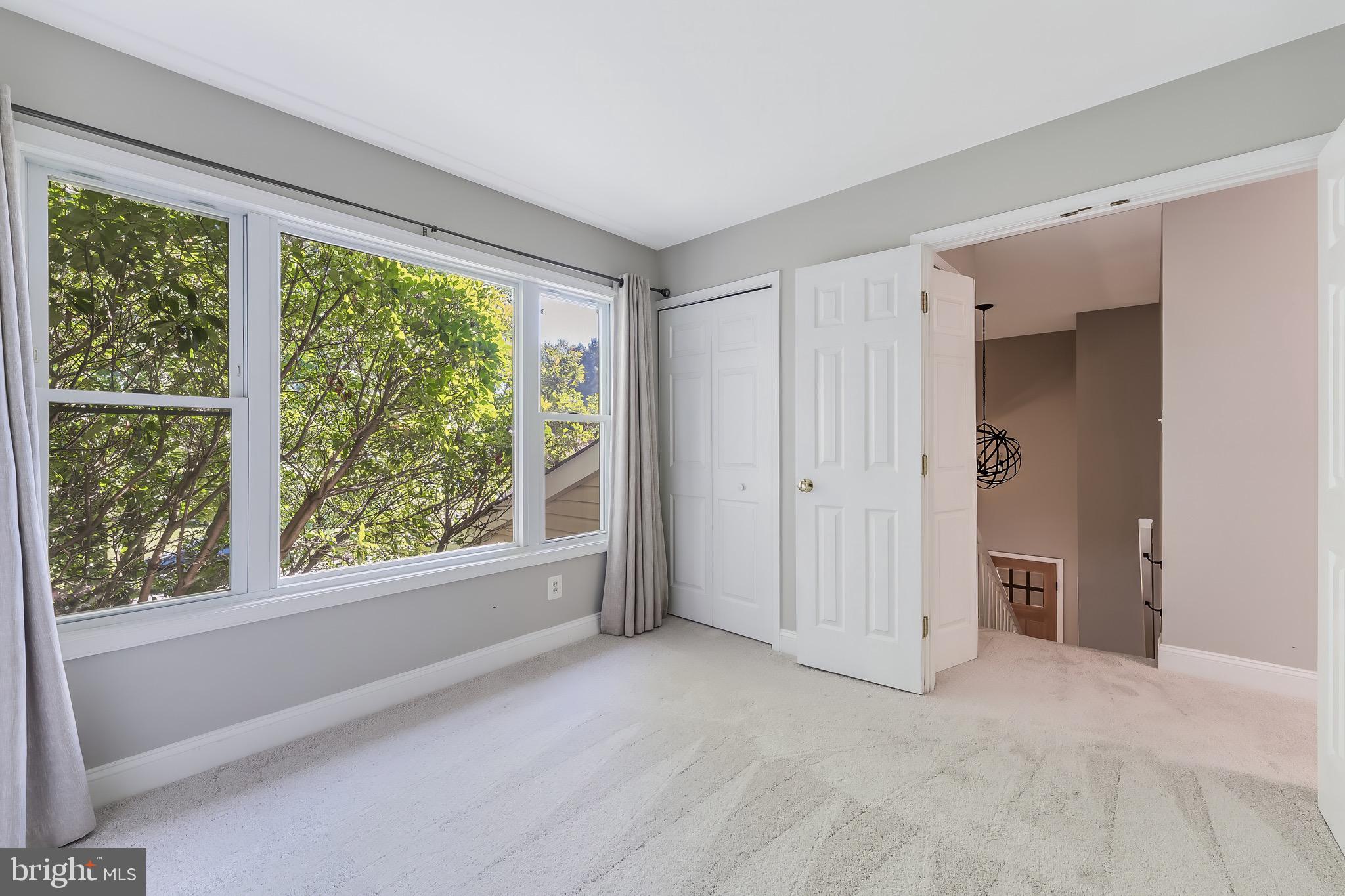 SUGARLAND RUN - Residential