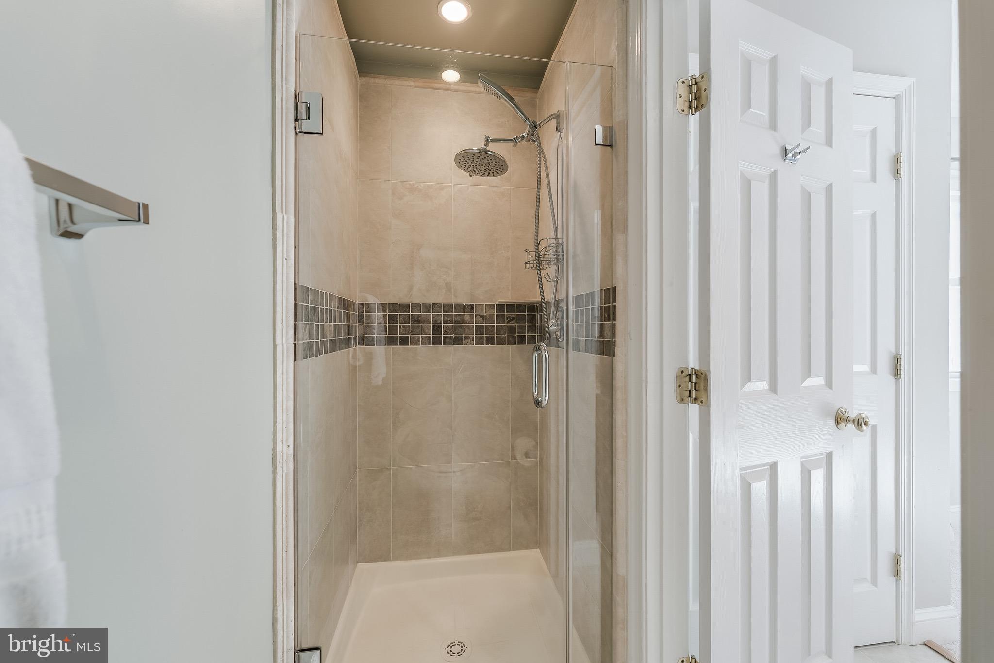 SUGARLAND RUN - Residential
