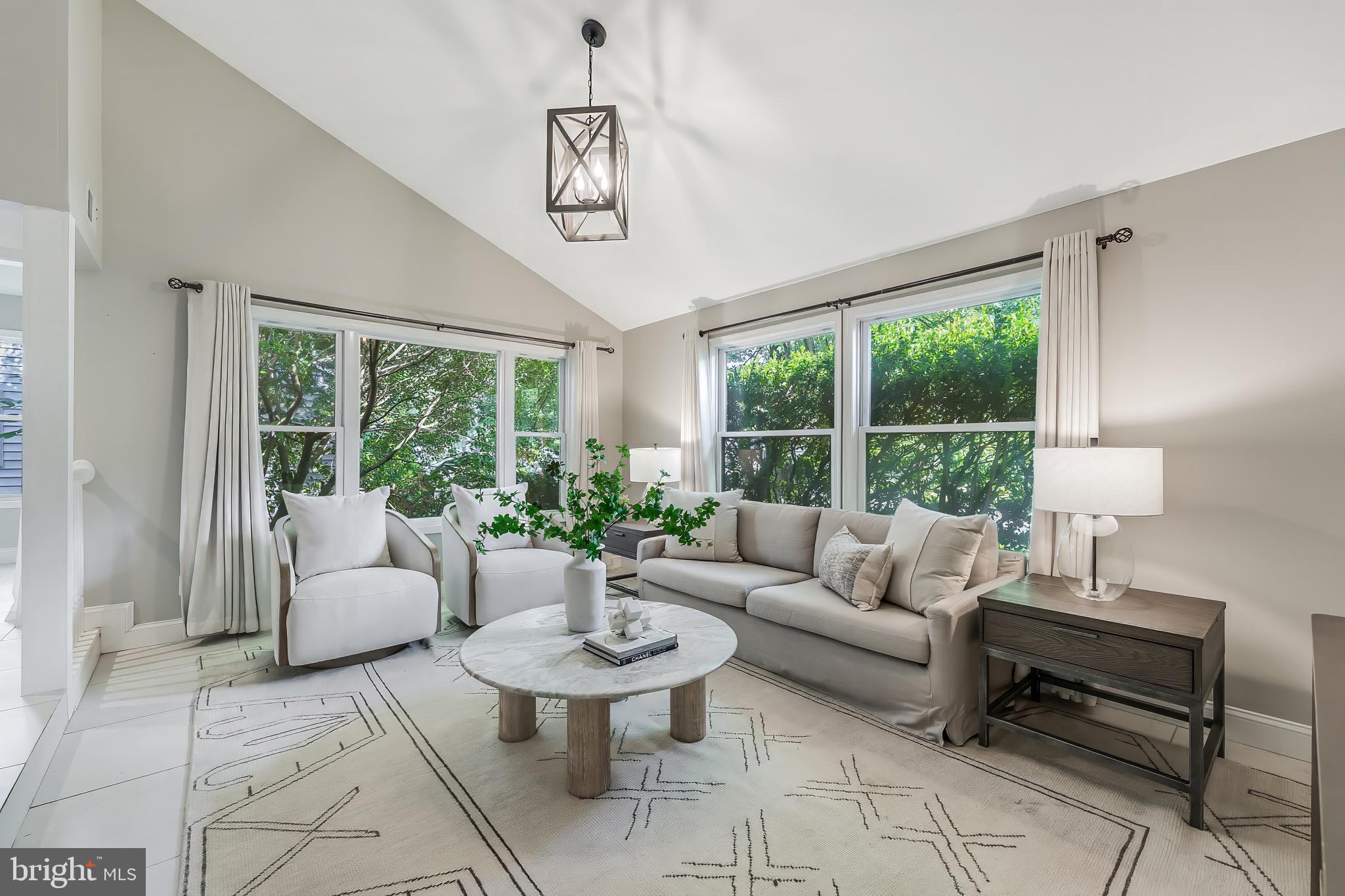 SUGARLAND RUN - Residential