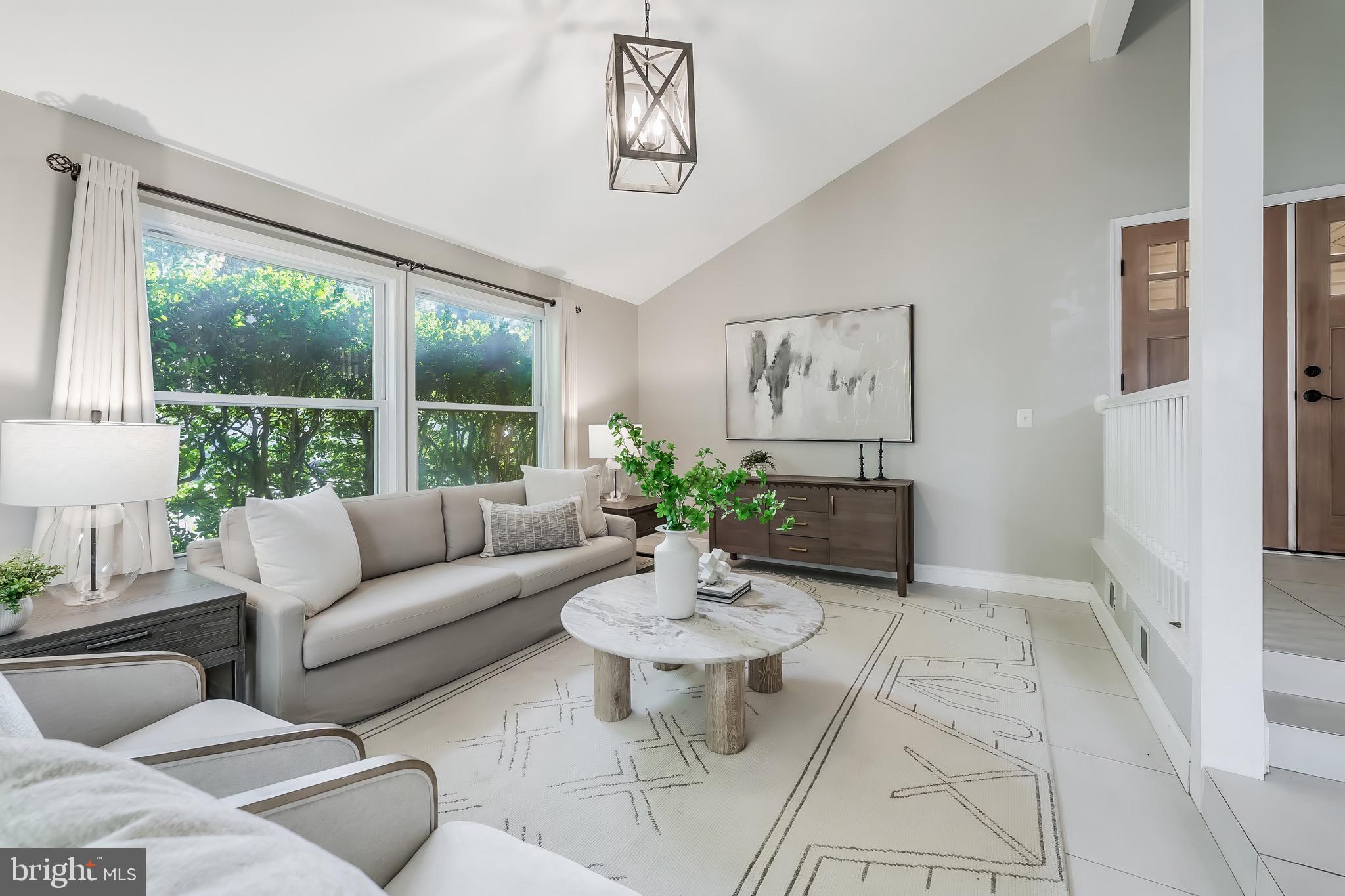 SUGARLAND RUN - Residential