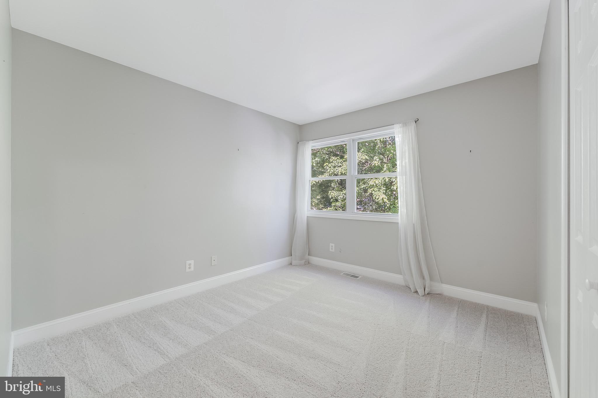 SUGARLAND RUN - Residential