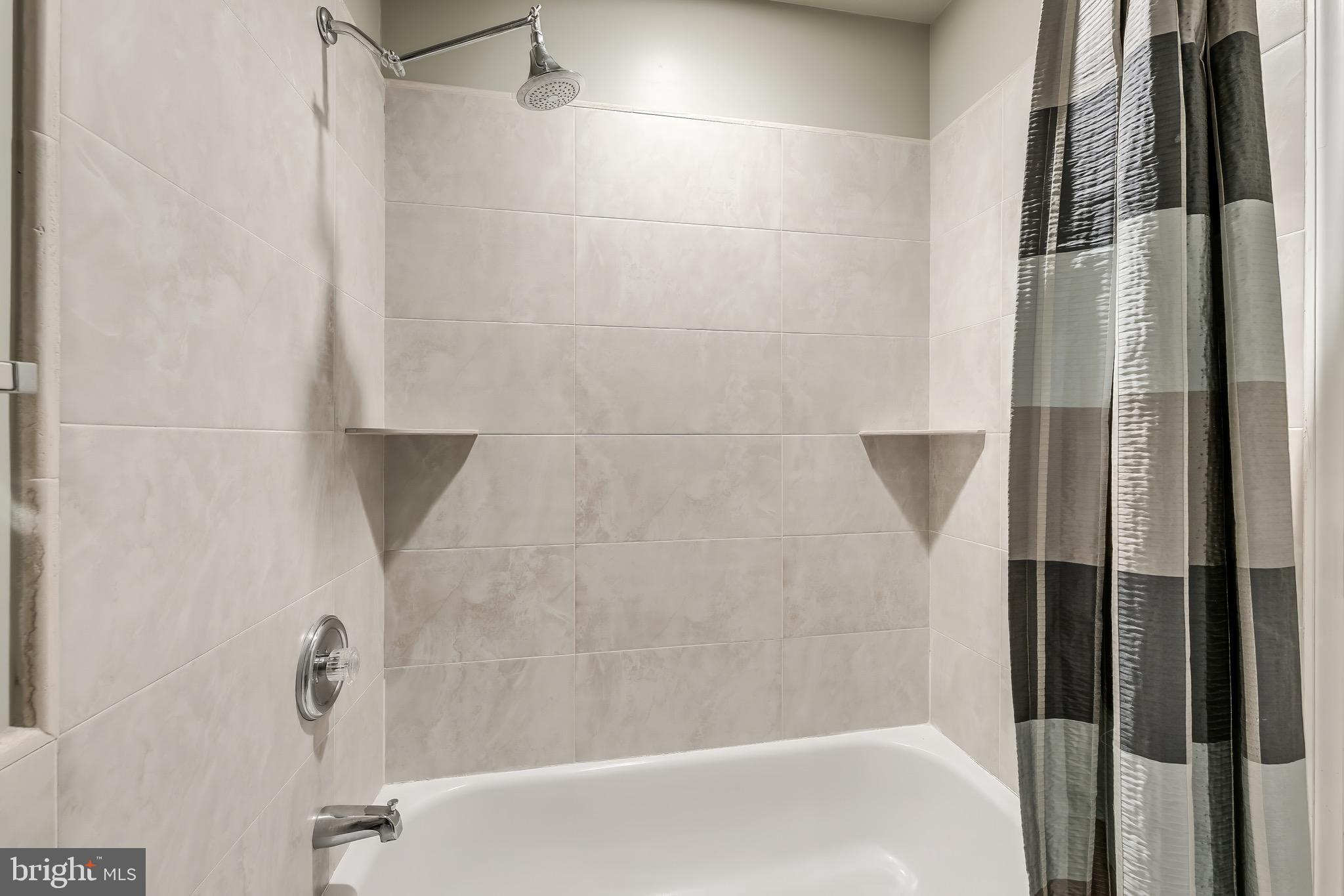 SUGARLAND RUN - Residential