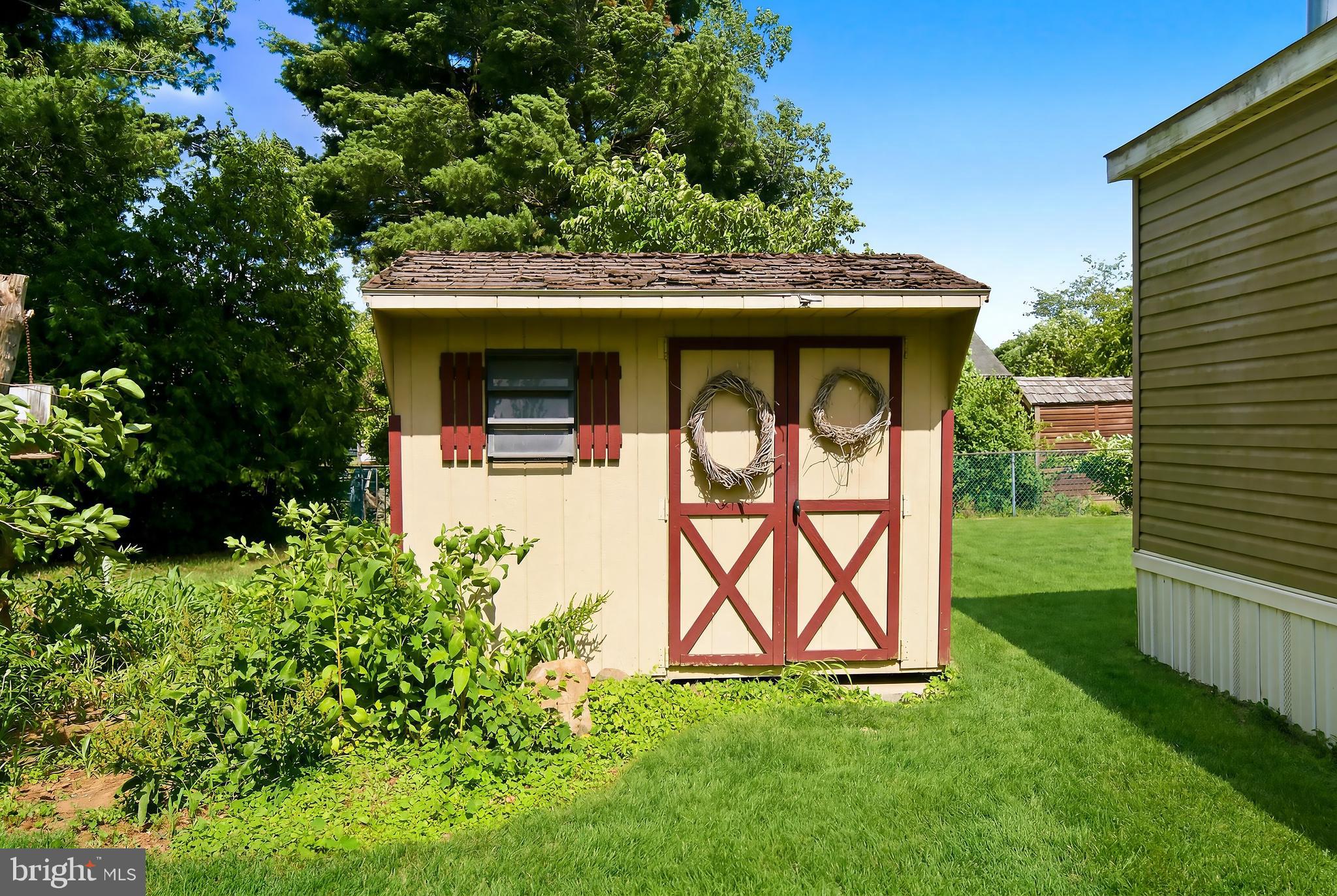 PENNWOOD CROSSING - Residential