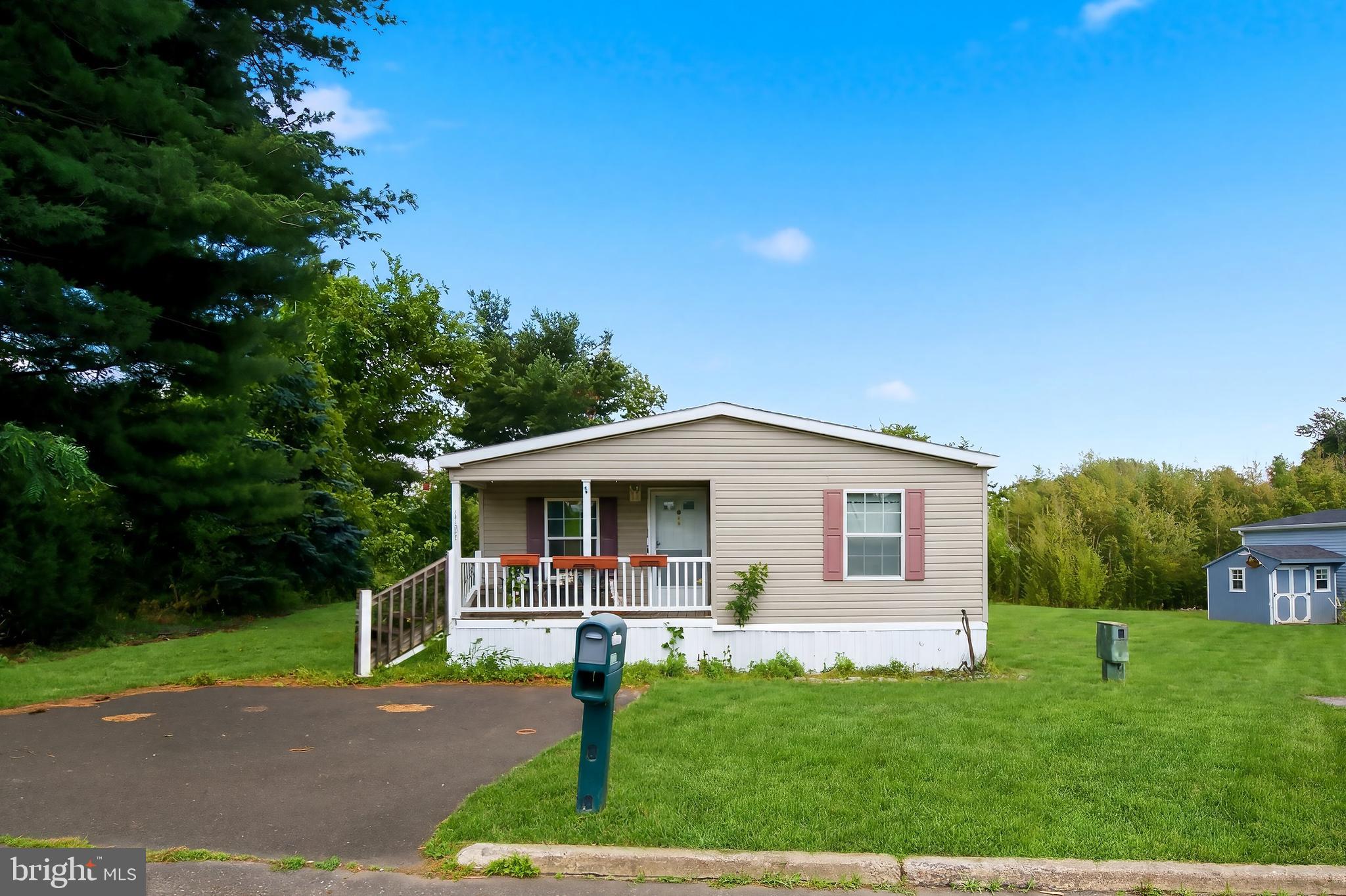 PENNWOOD CROSSING - Residential