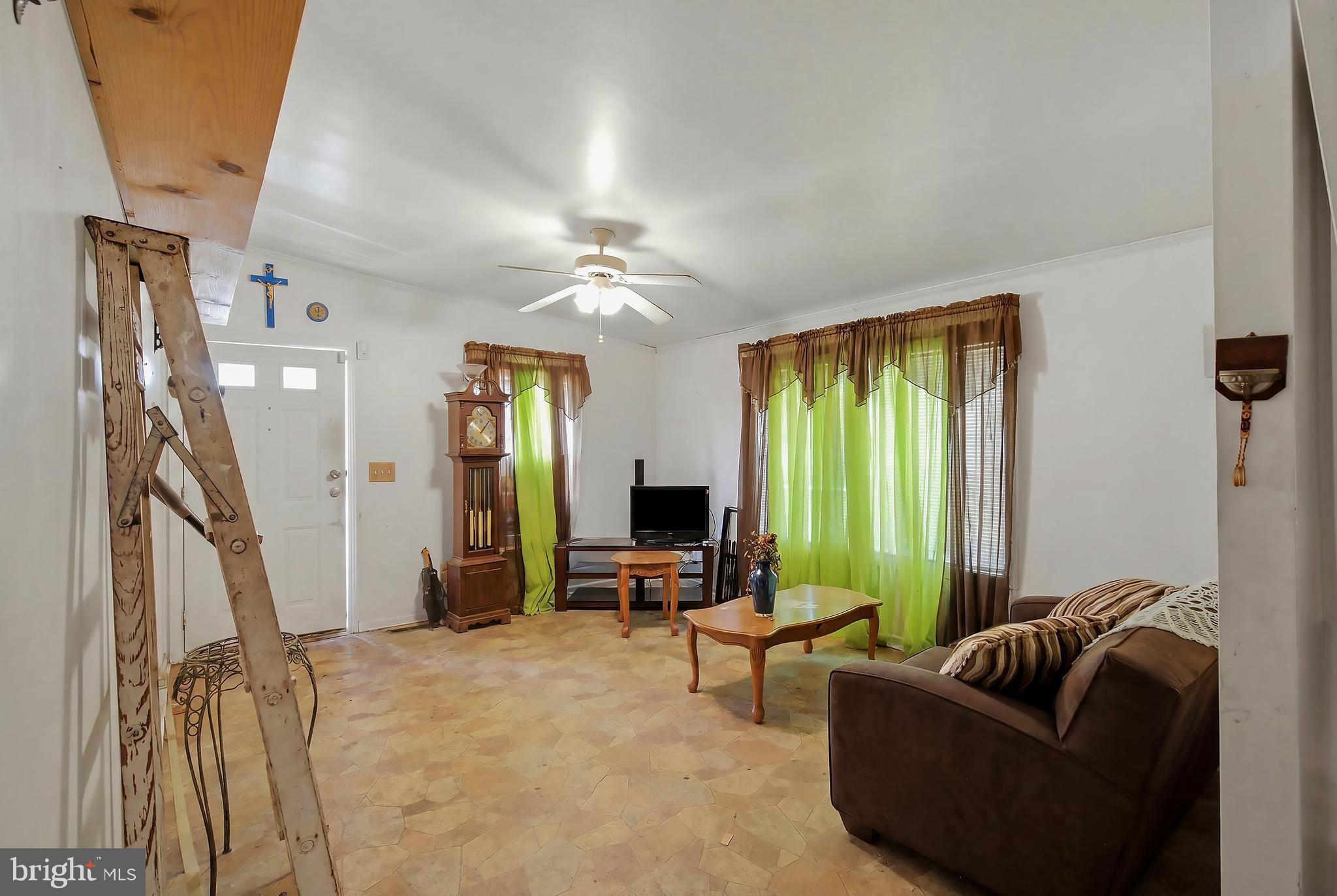 PENNWOOD CROSSING - Residential