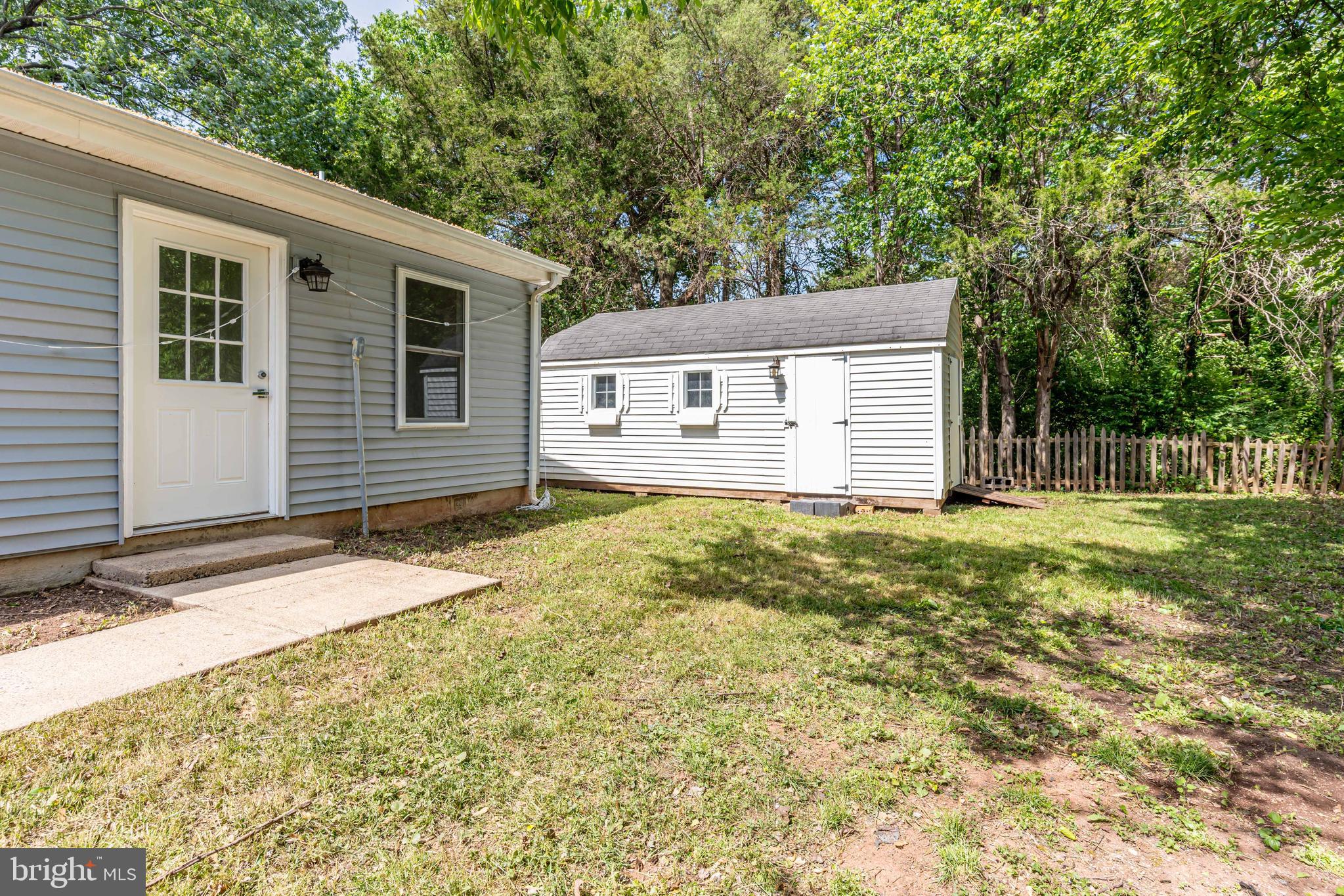 OAK TREE - Residential