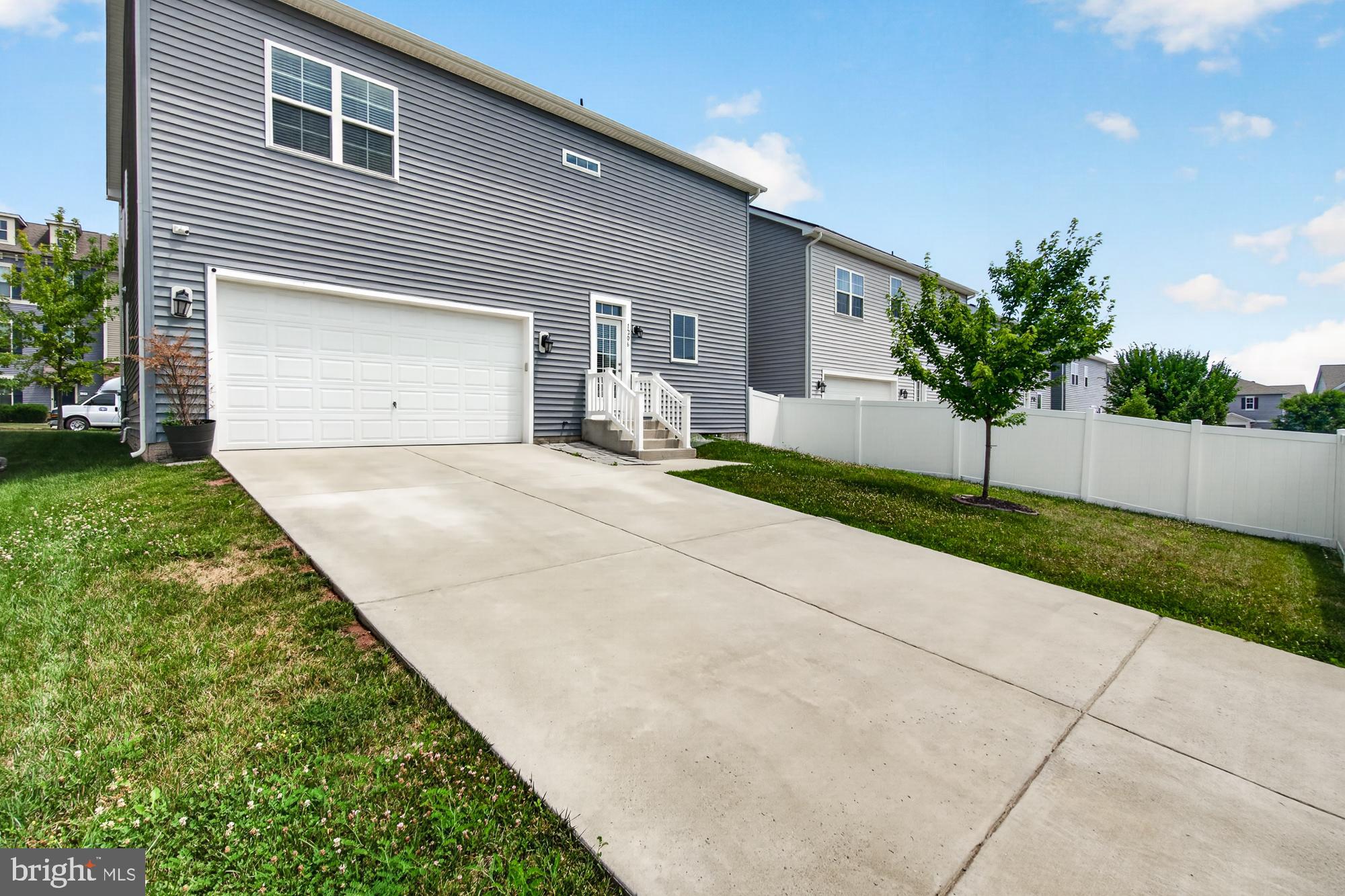 TUSCARORA CREEK - Residential