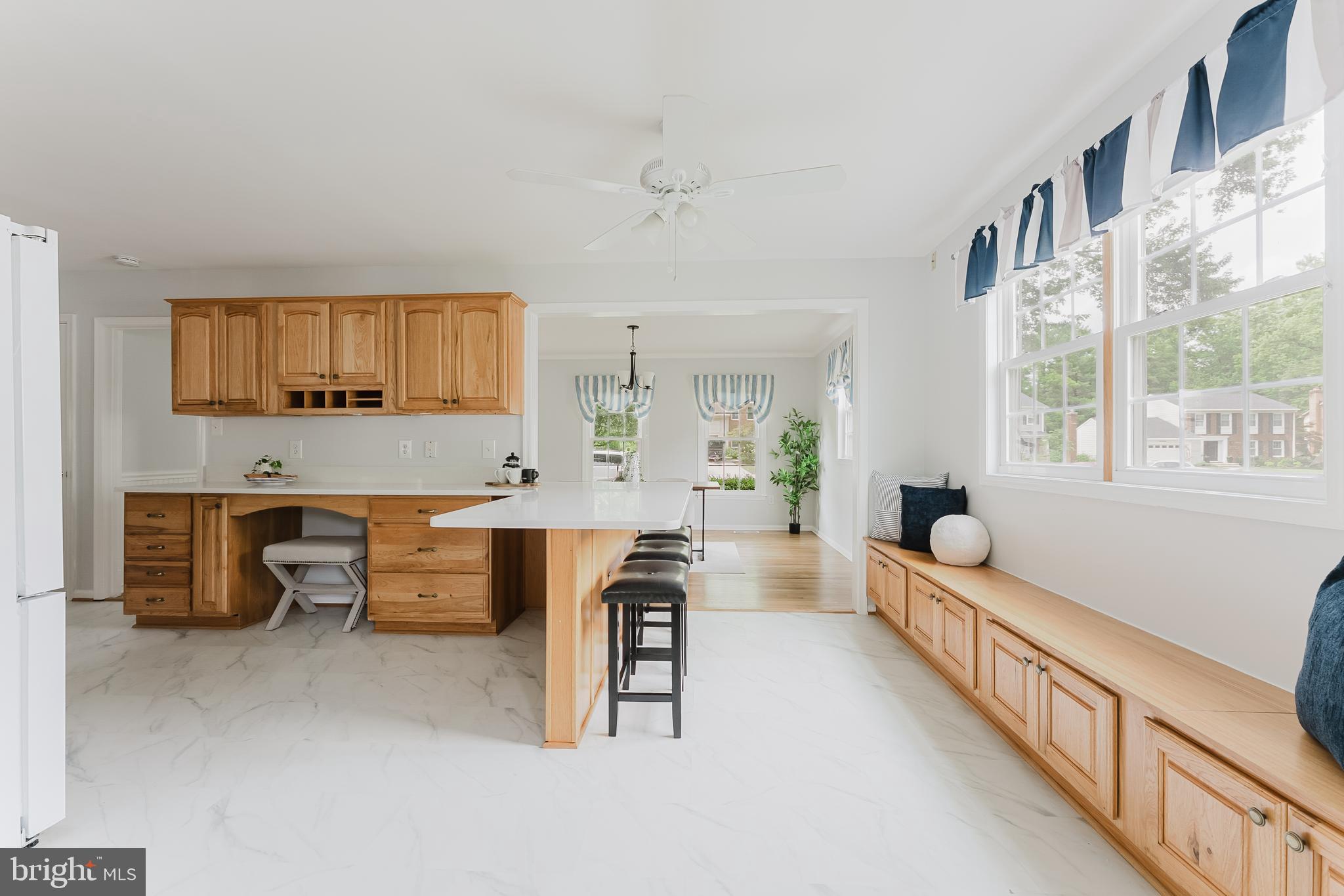 SIGNAL HILL - Residential