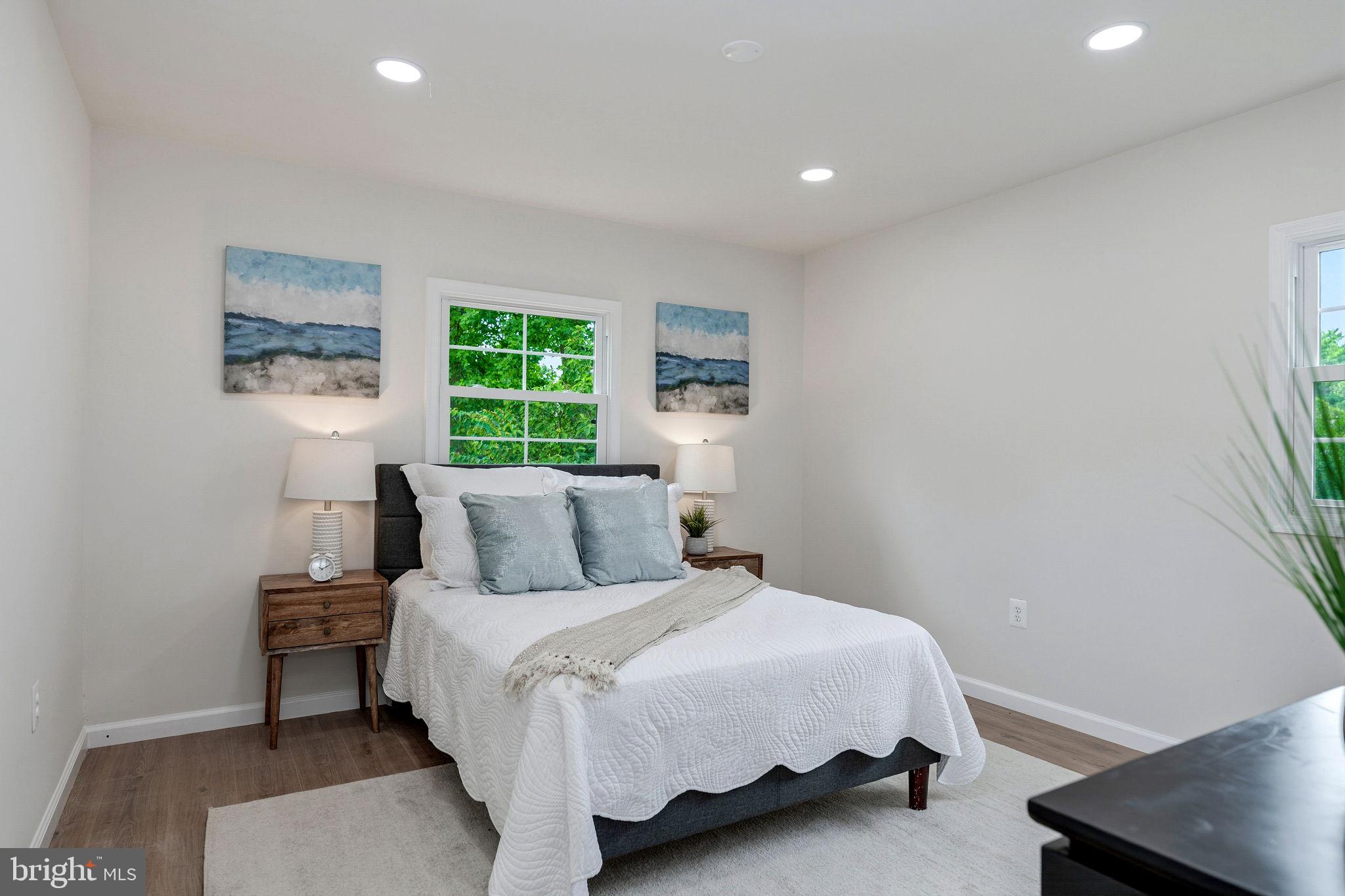 KENSINGTON - Residential