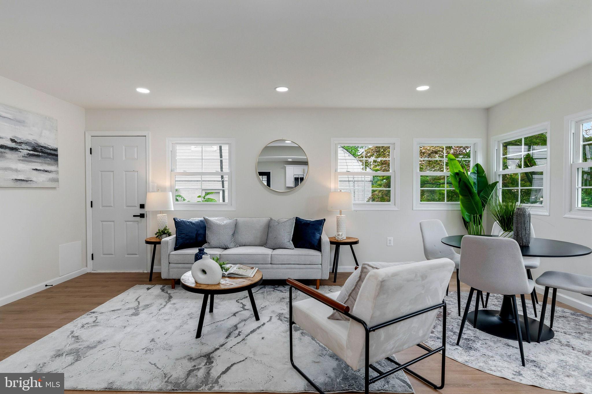 KENSINGTON - Residential