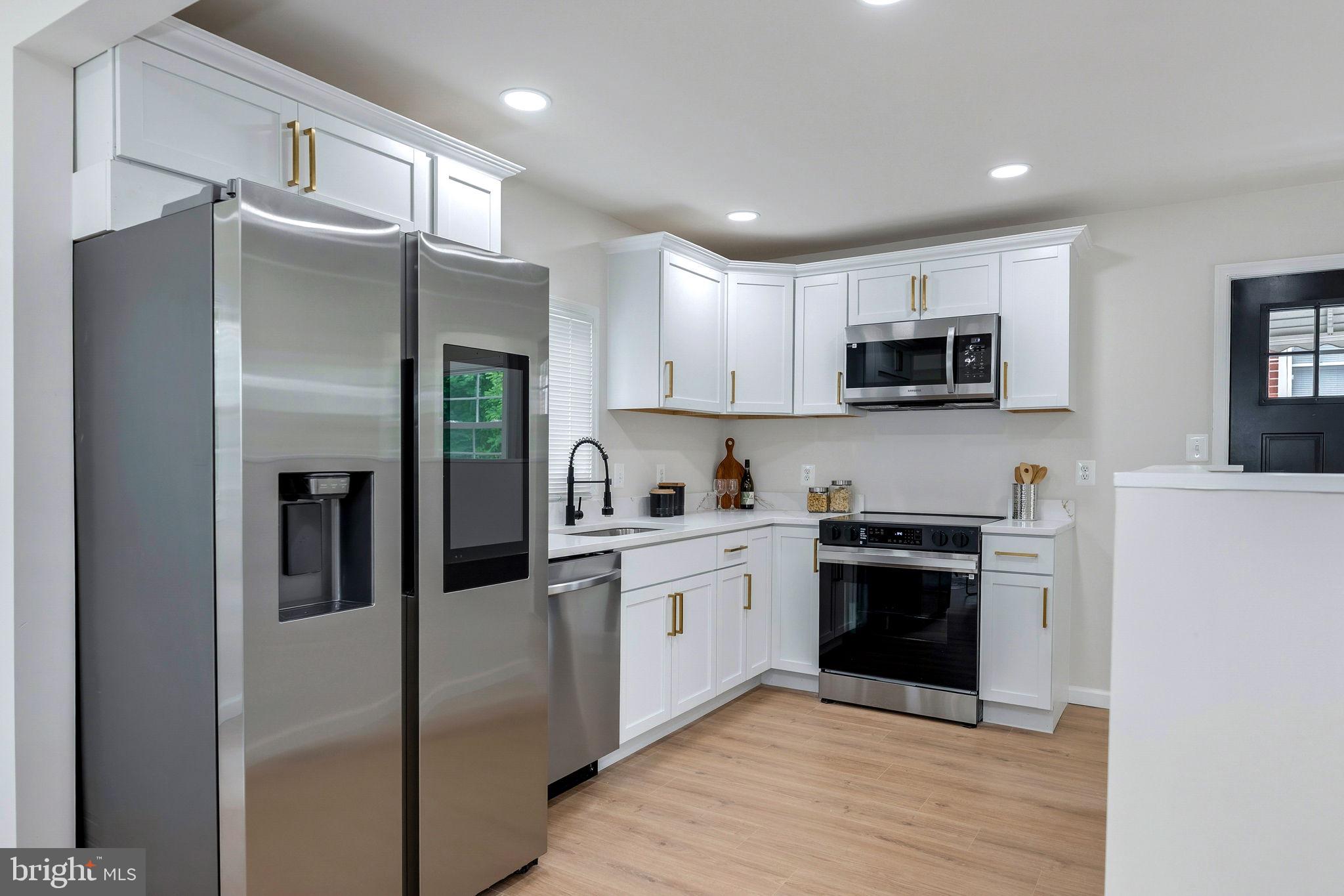 KENSINGTON - Residential