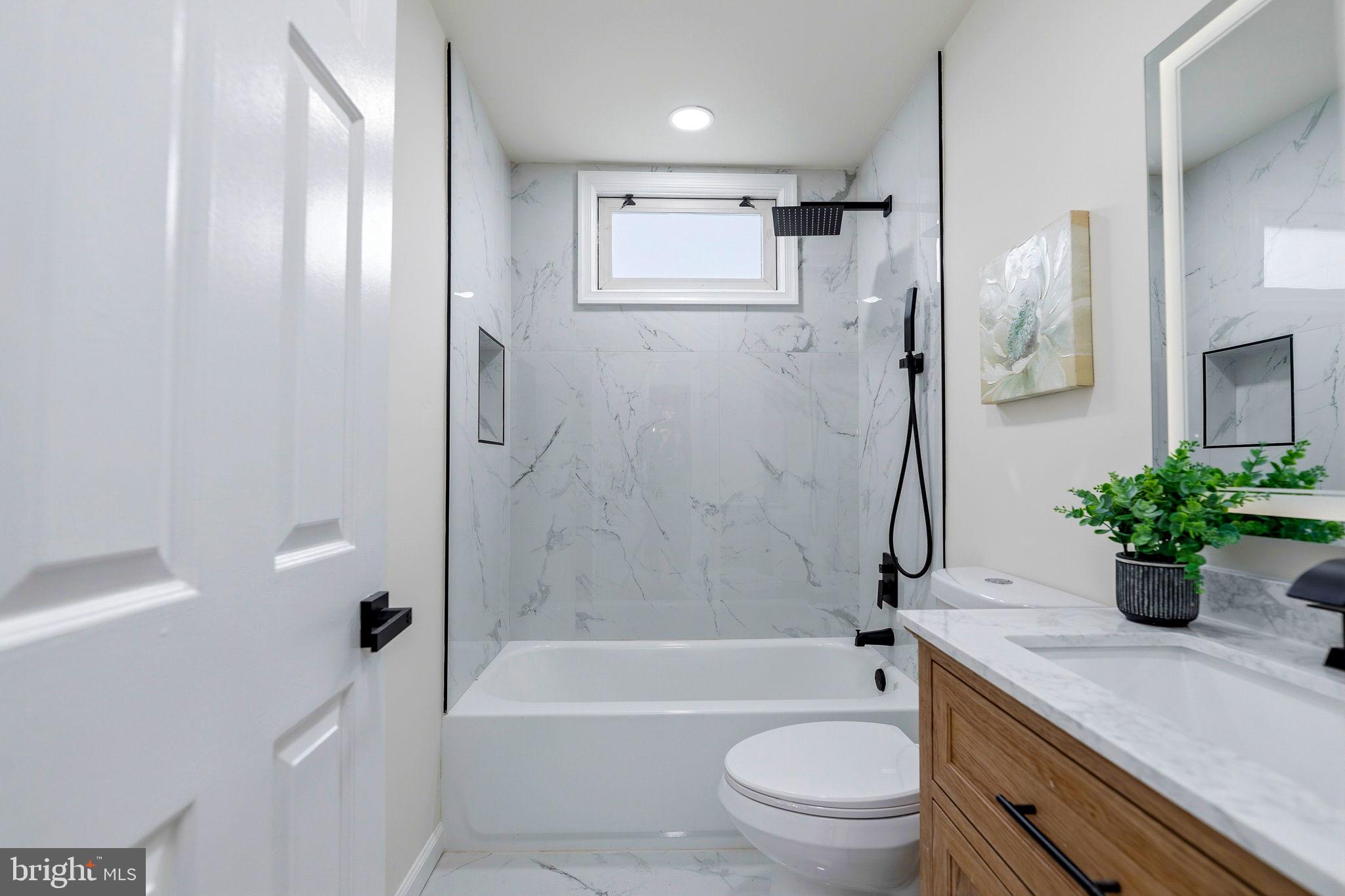 KENSINGTON - Residential