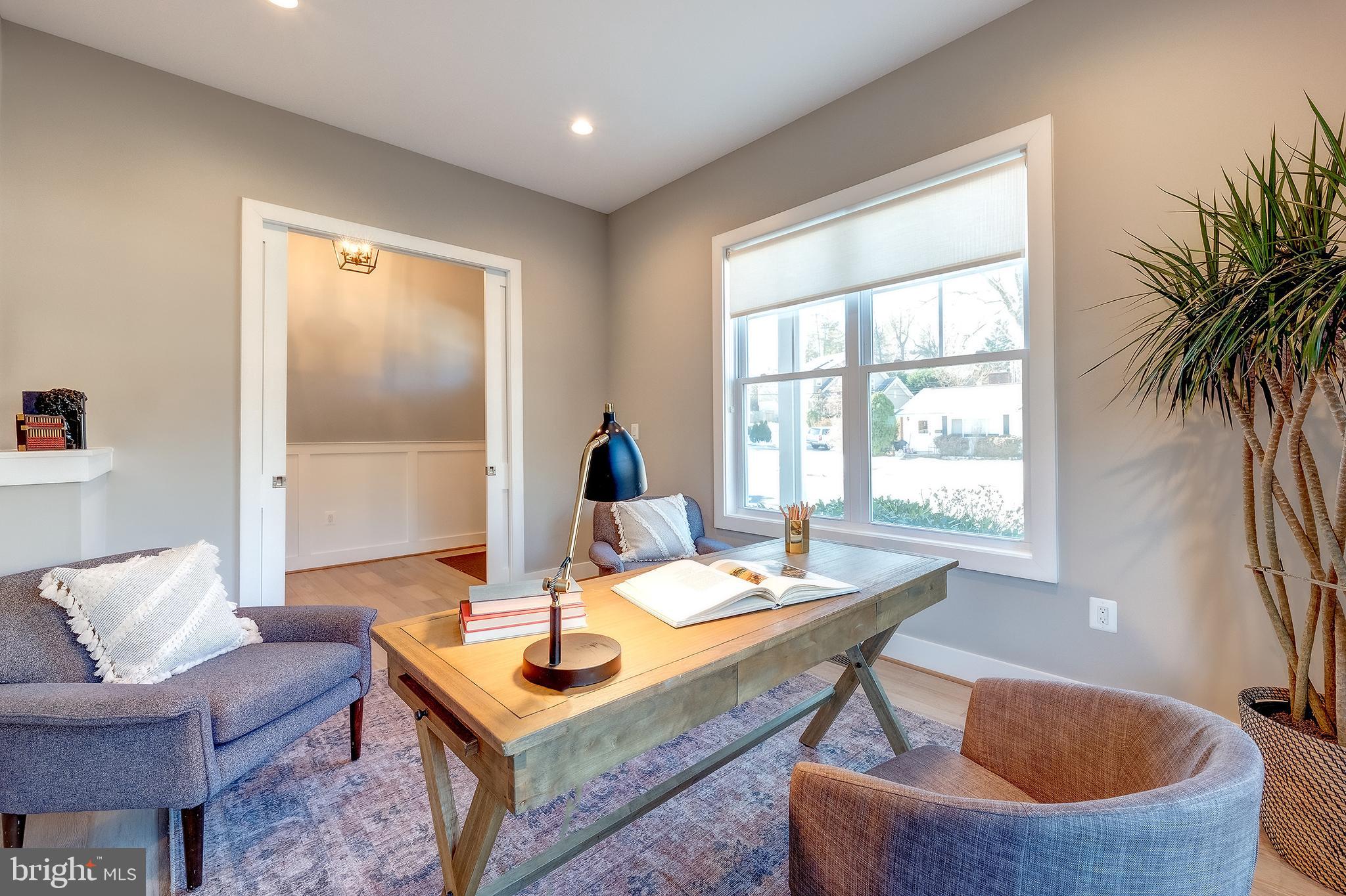 YORKTOWN - Residential