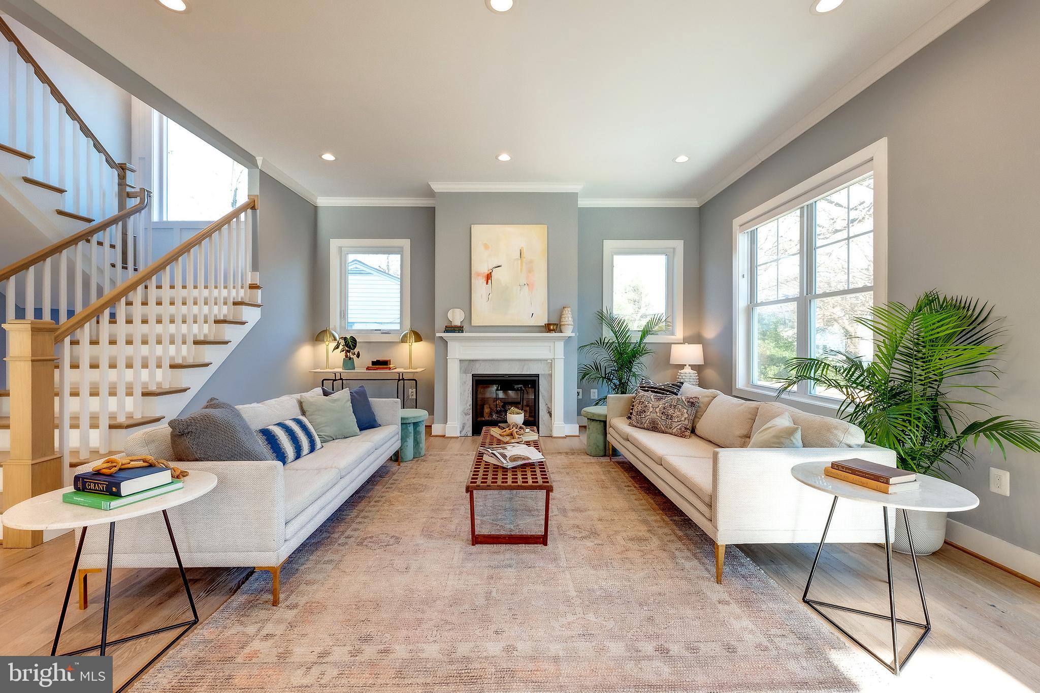 YORKTOWN - Residential