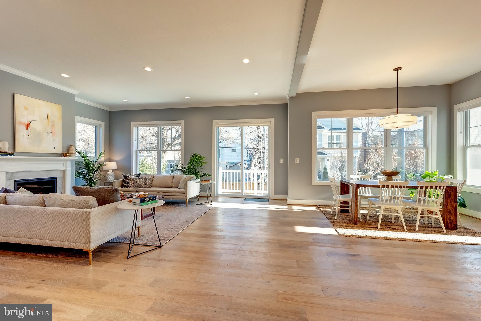 YORKTOWN - Residential