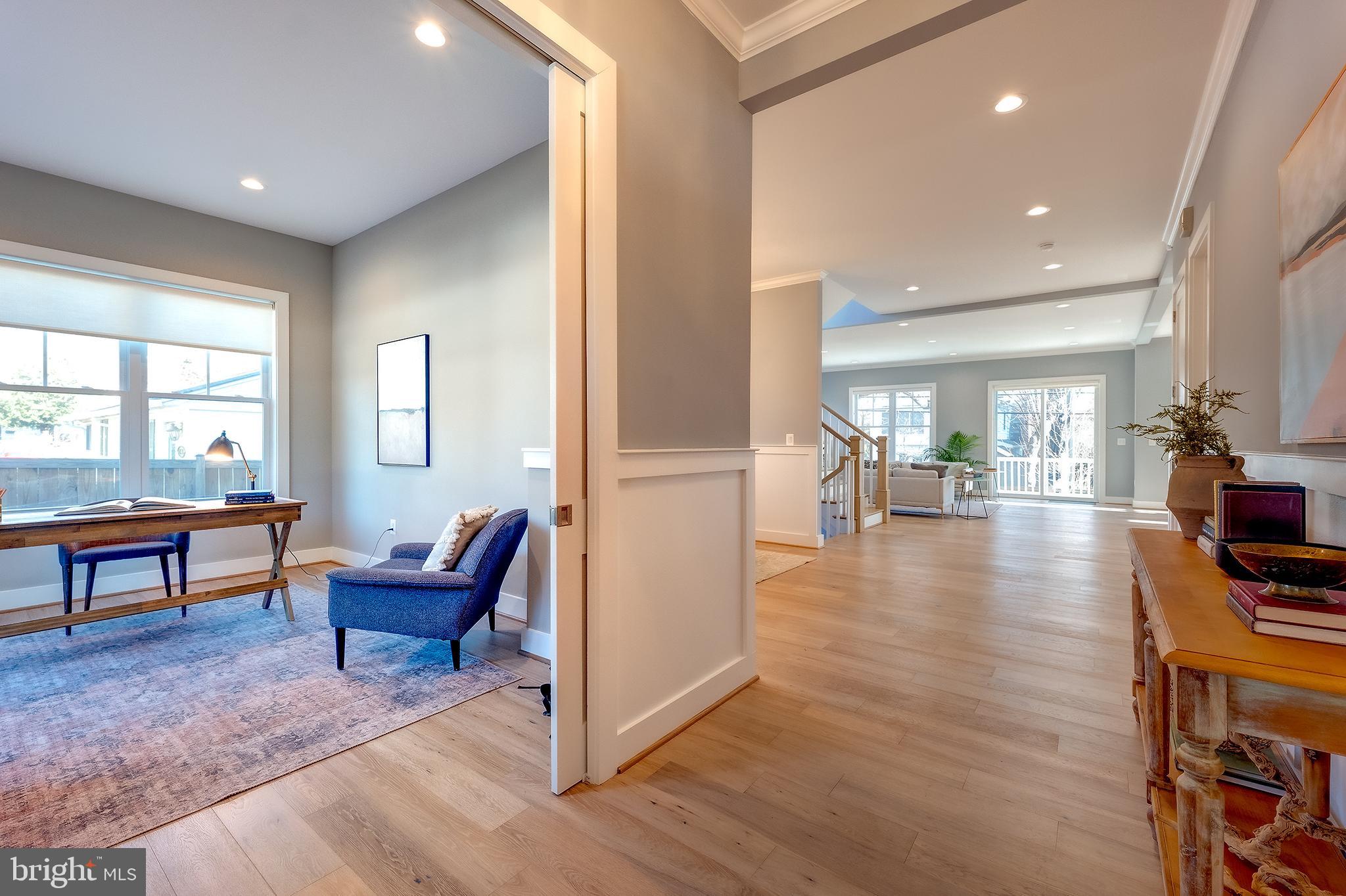 YORKTOWN - Residential
