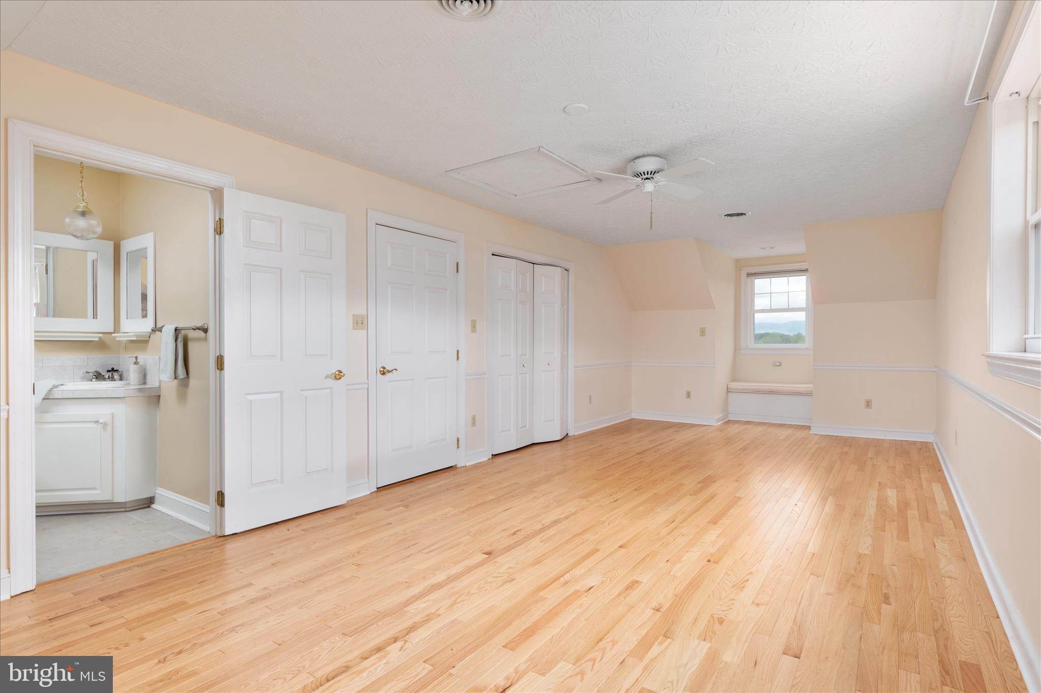 HOPE MILLS ACRES - Residential