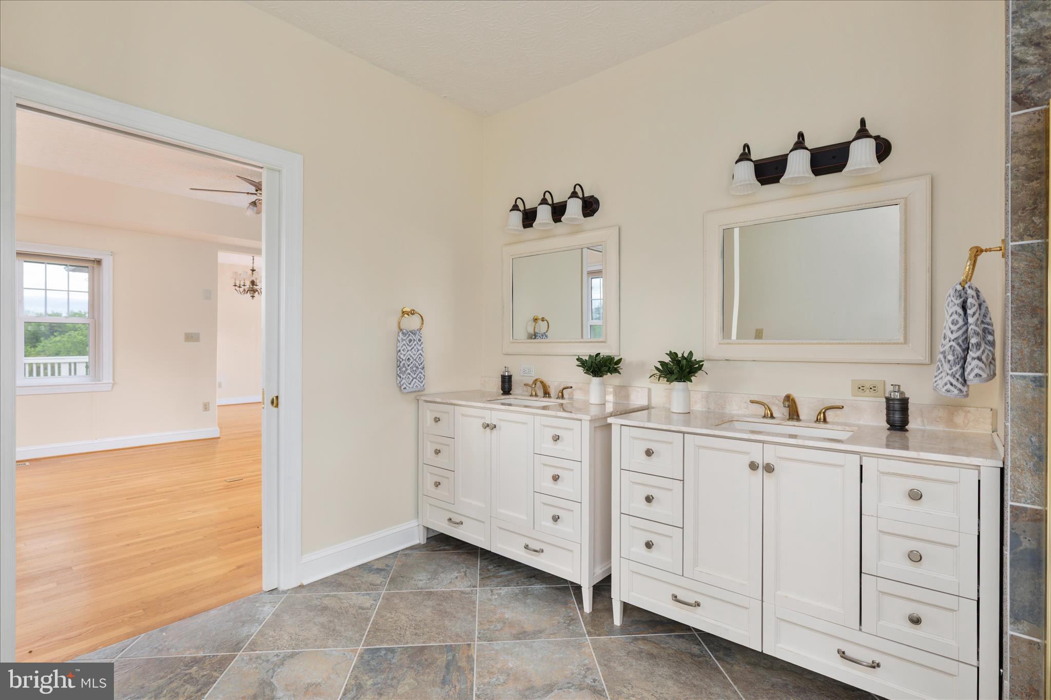 HOPE MILLS ACRES - Residential