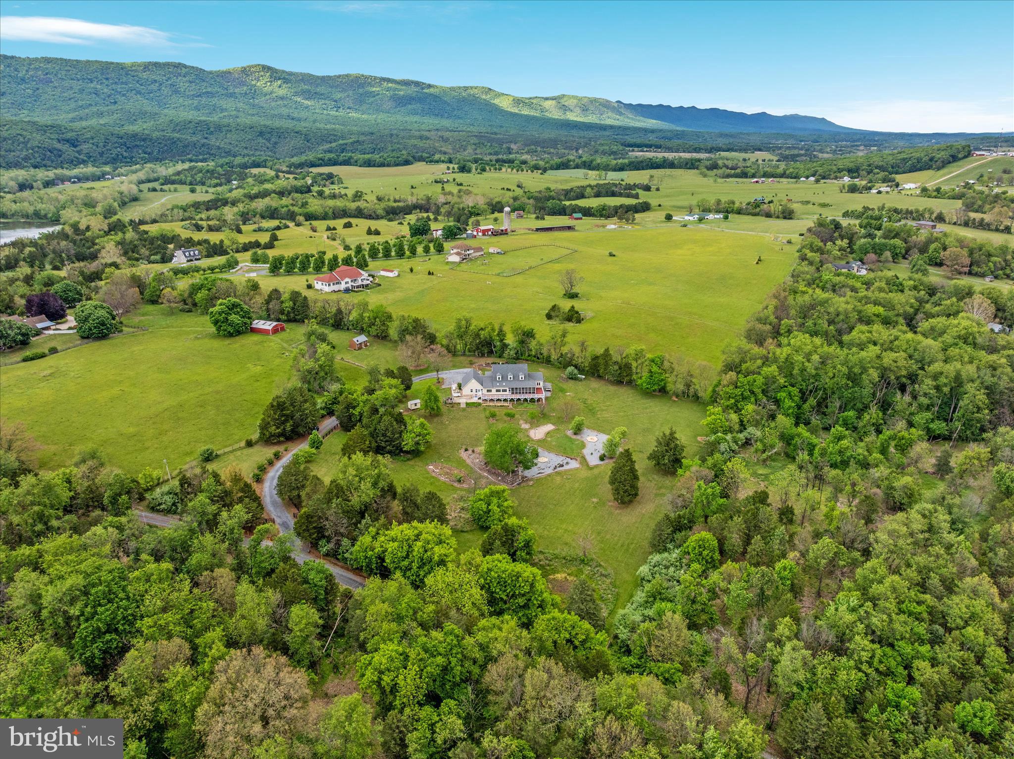 HOPE MILLS ACRES - Residential