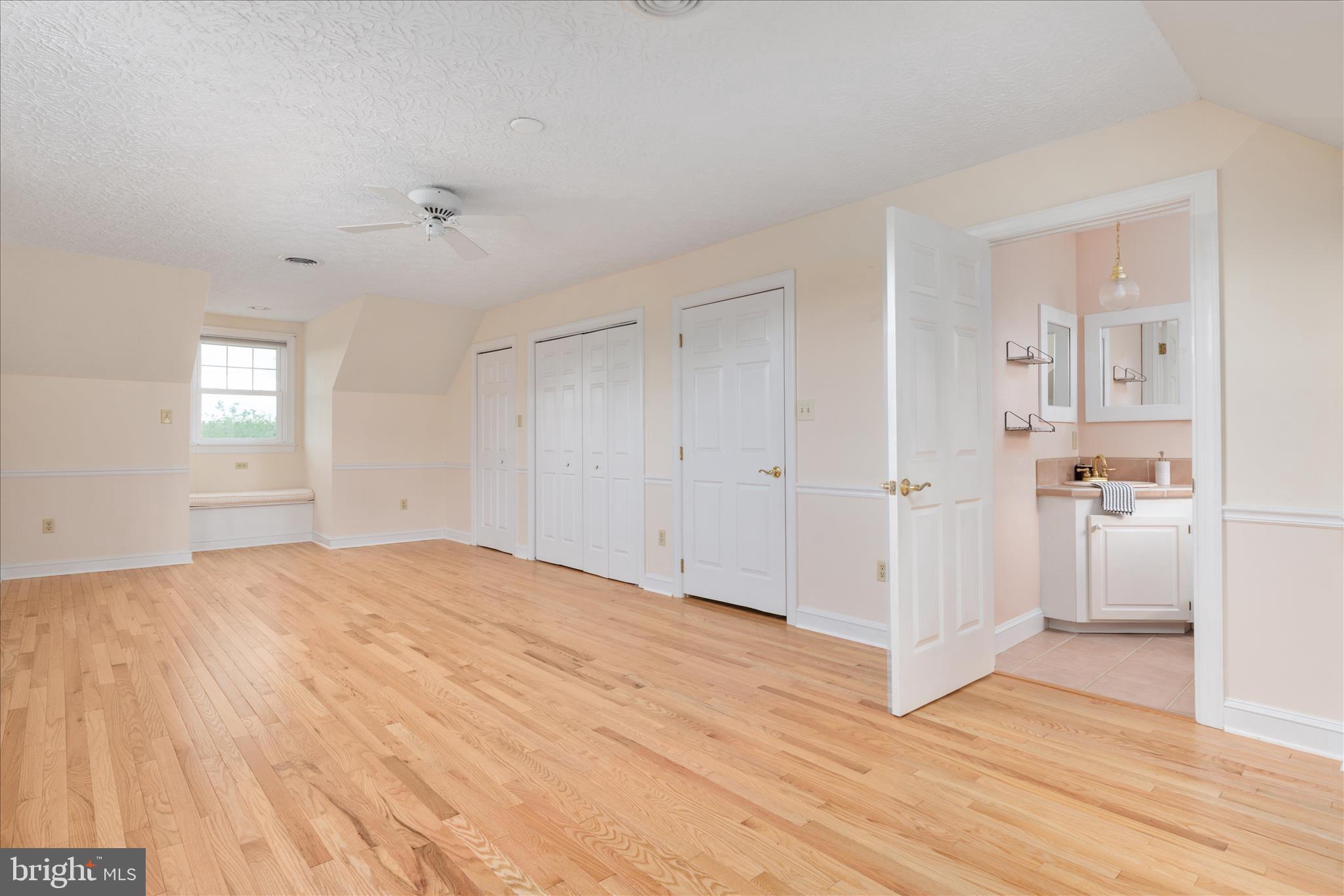 HOPE MILLS ACRES - Residential
