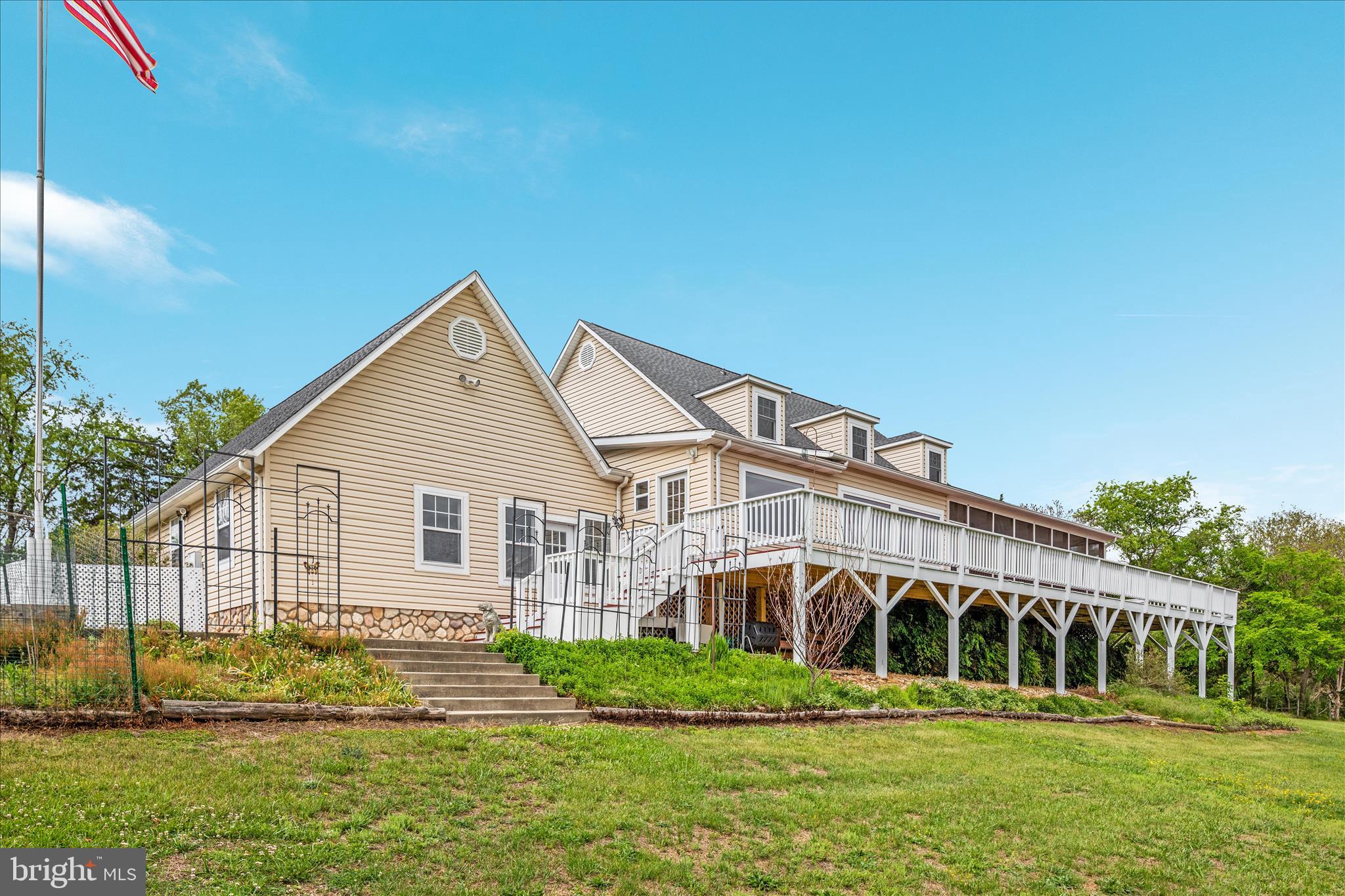 HOPE MILLS ACRES - Residential