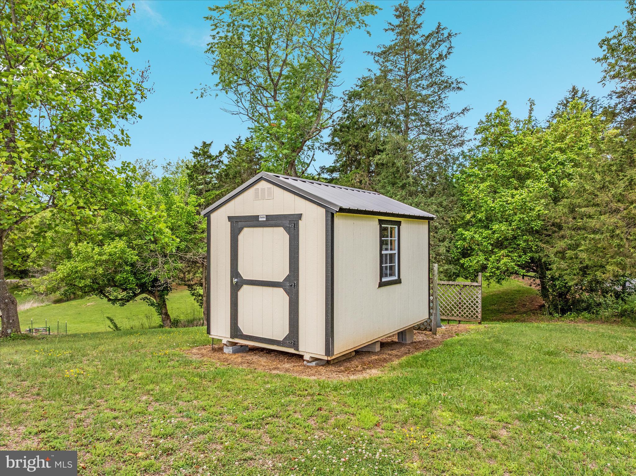 HOPE MILLS ACRES - Residential