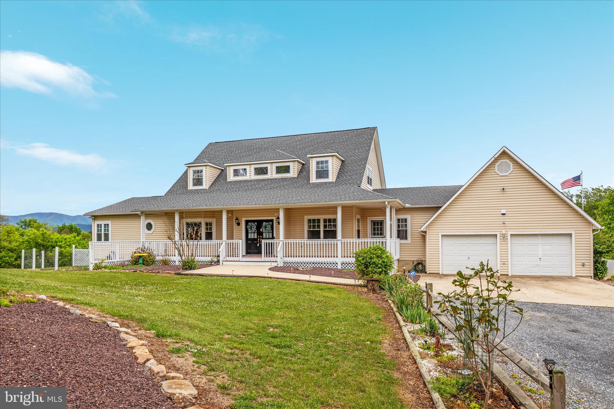 HOPE MILLS ACRES - Residential