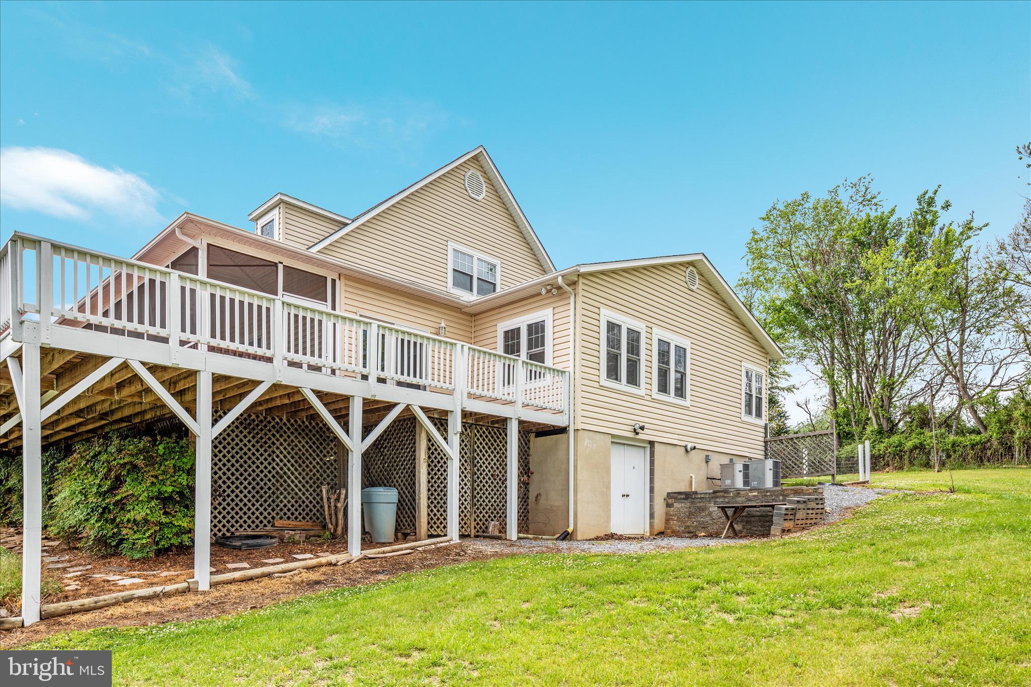 HOPE MILLS ACRES - Residential