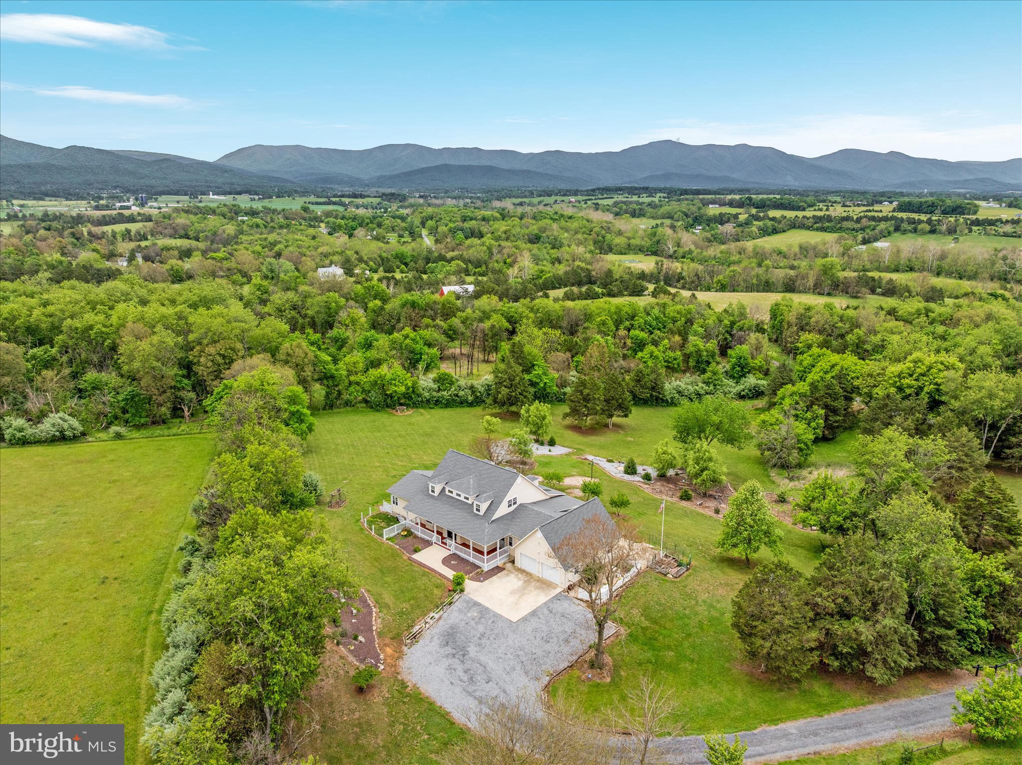 HOPE MILLS ACRES - Residential