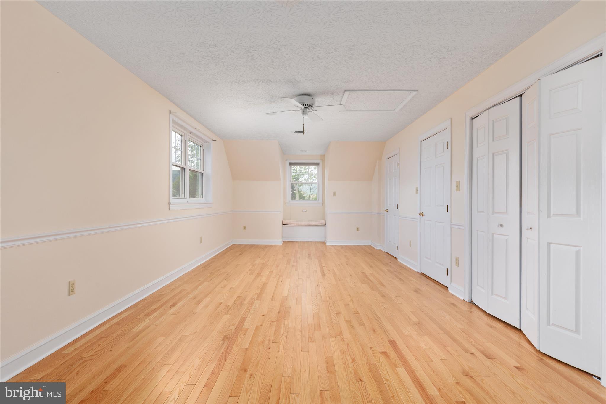 HOPE MILLS ACRES - Residential