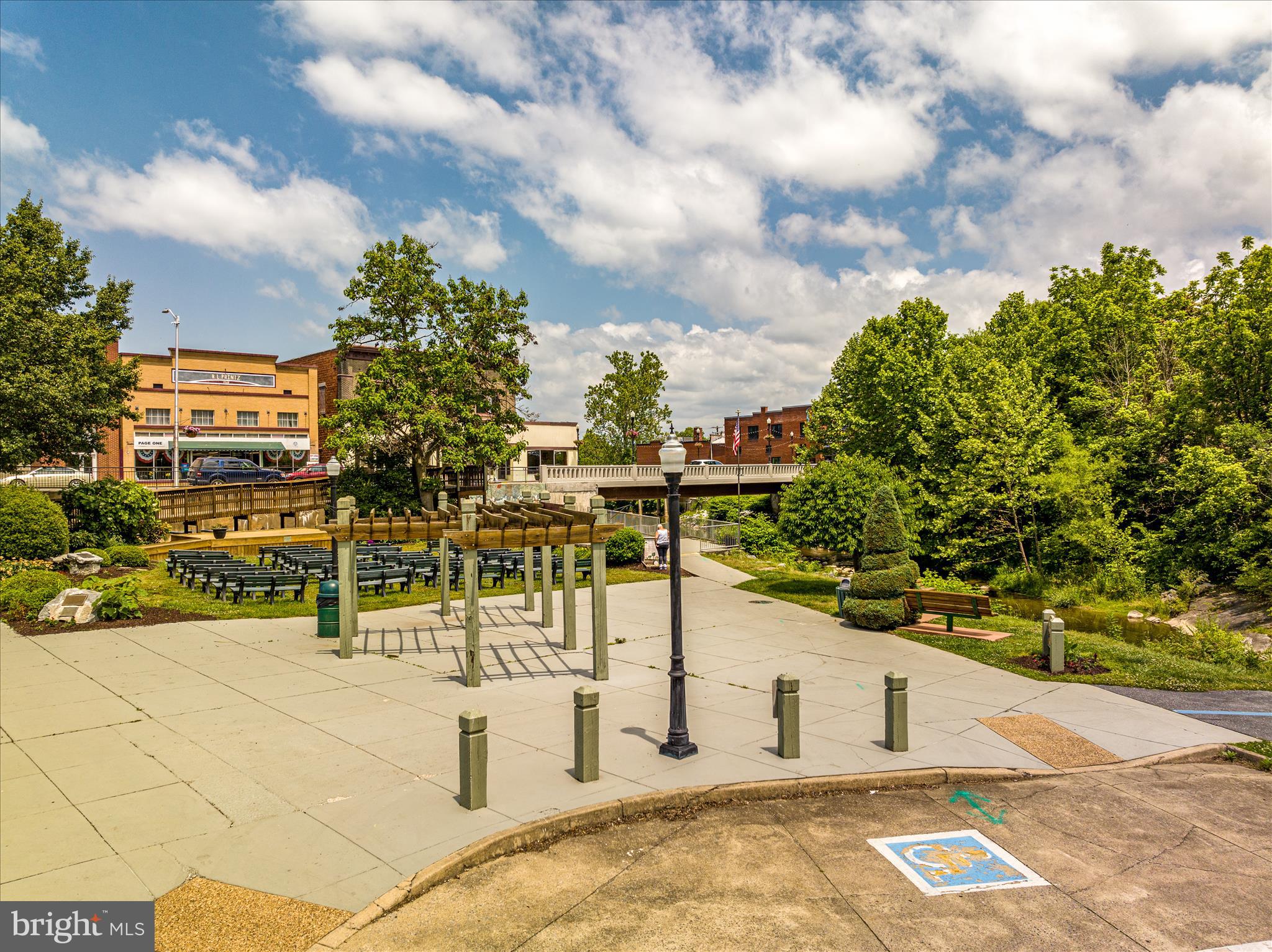 HOPE MILLS ACRES - Residential