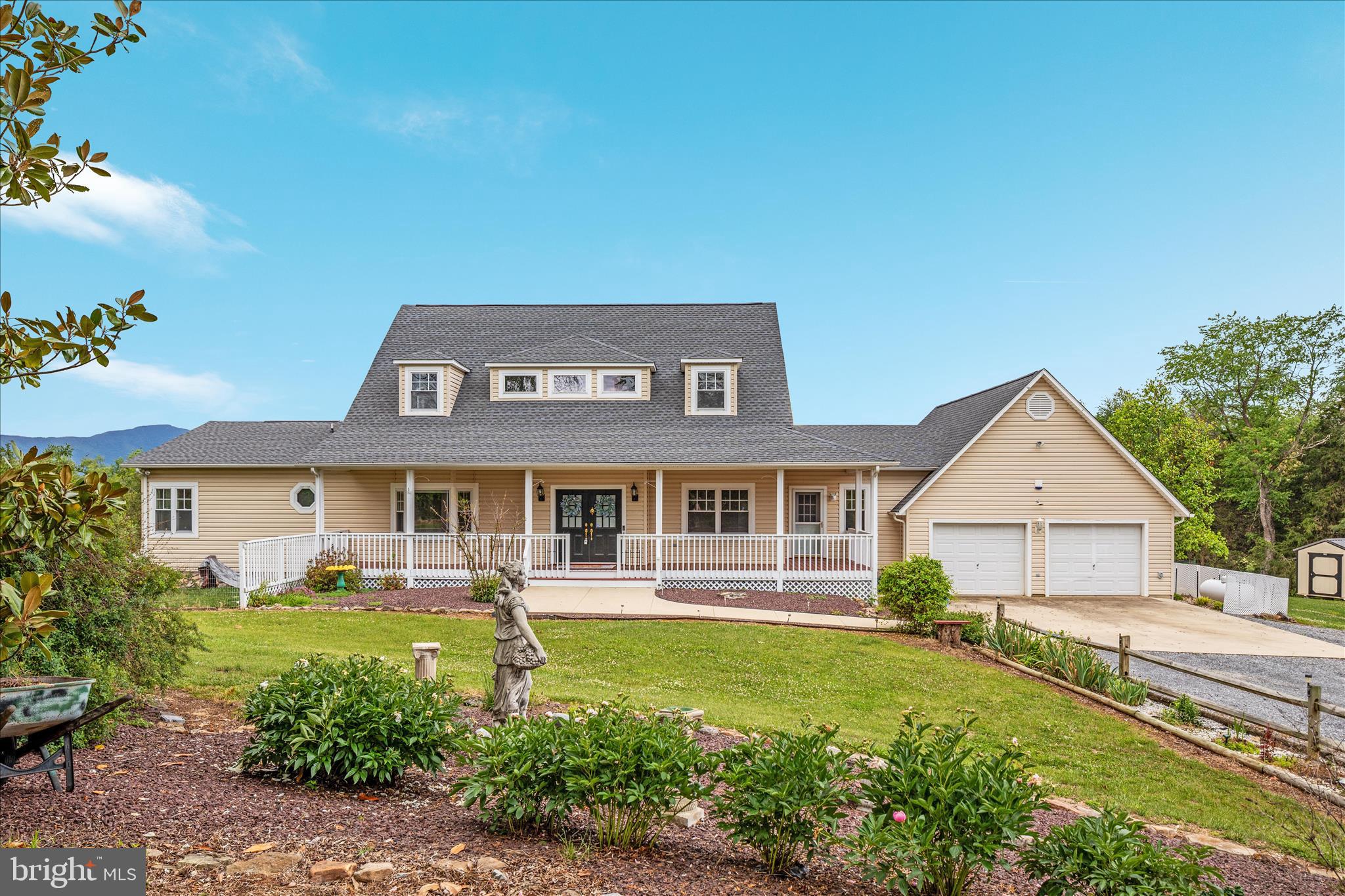 HOPE MILLS ACRES - Residential