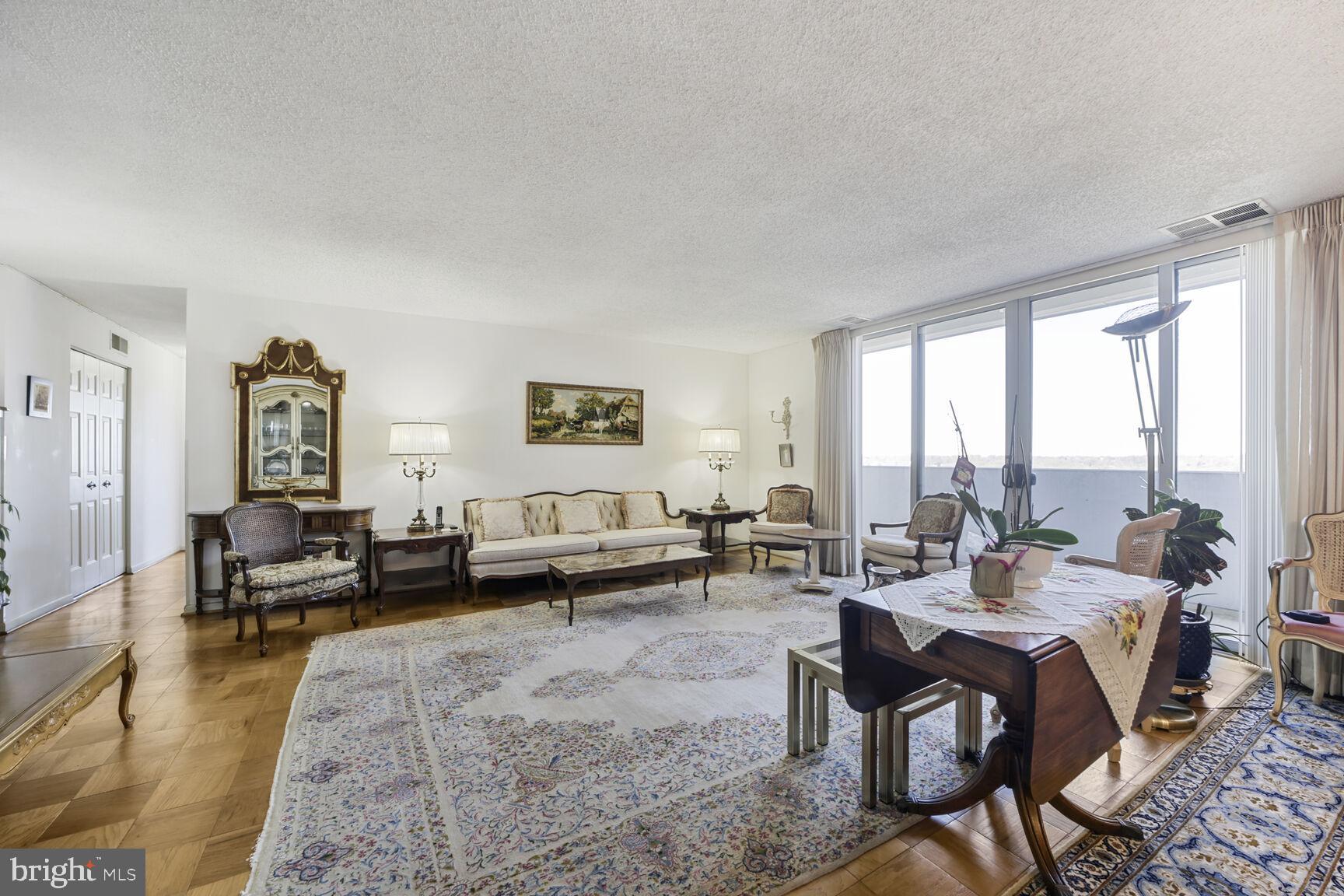 FRIENDSHIP HEIGHTS - Residential