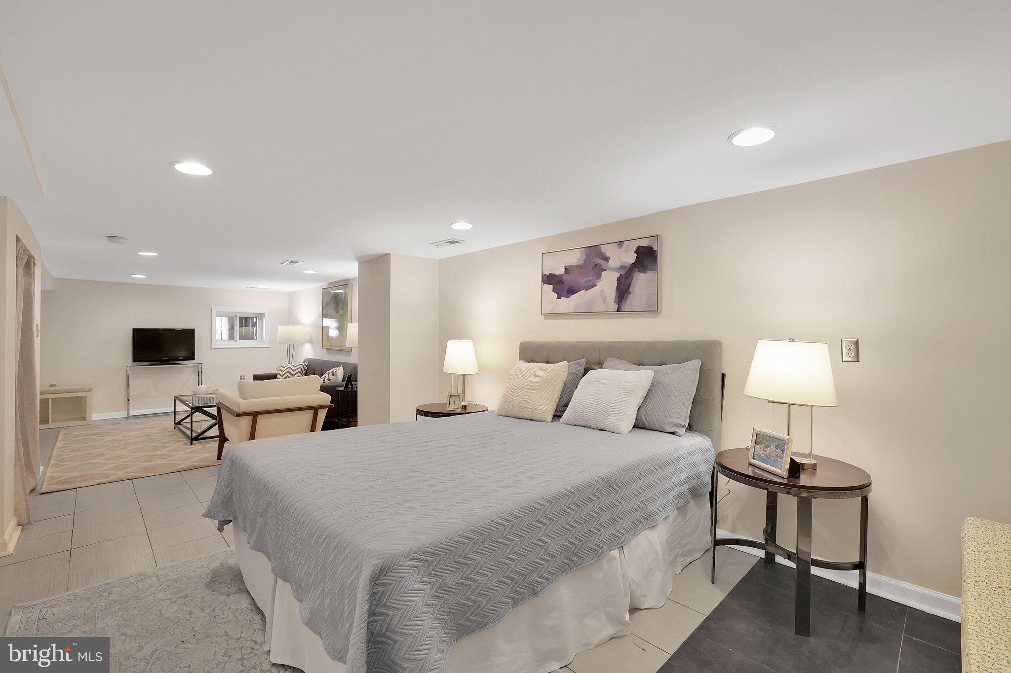 COLUMBIA HEIGHTS - Residential