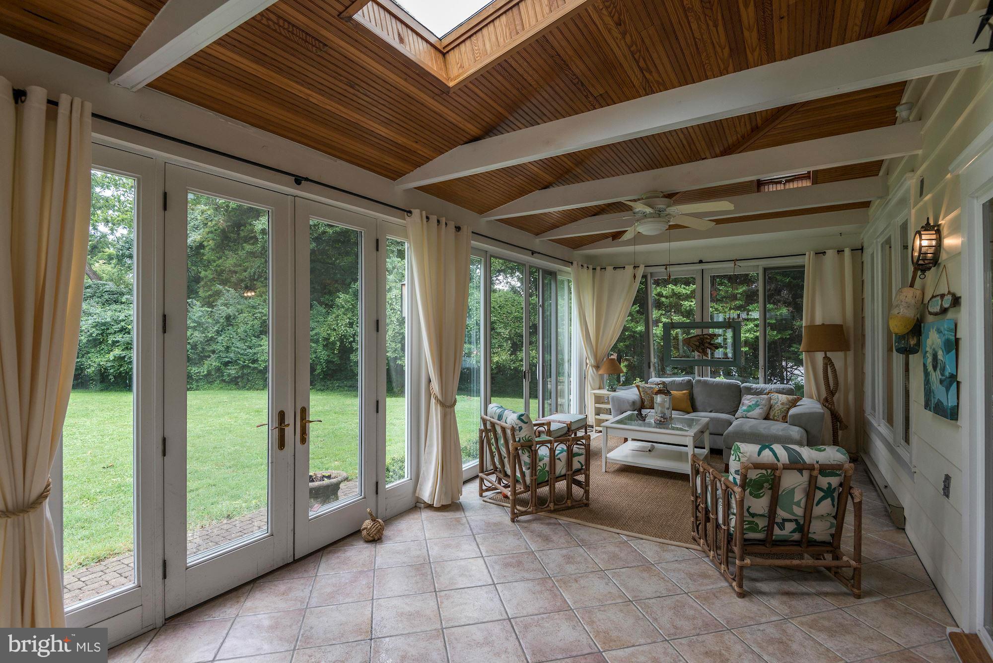 OLDE SEVERNA PARK - Residential
