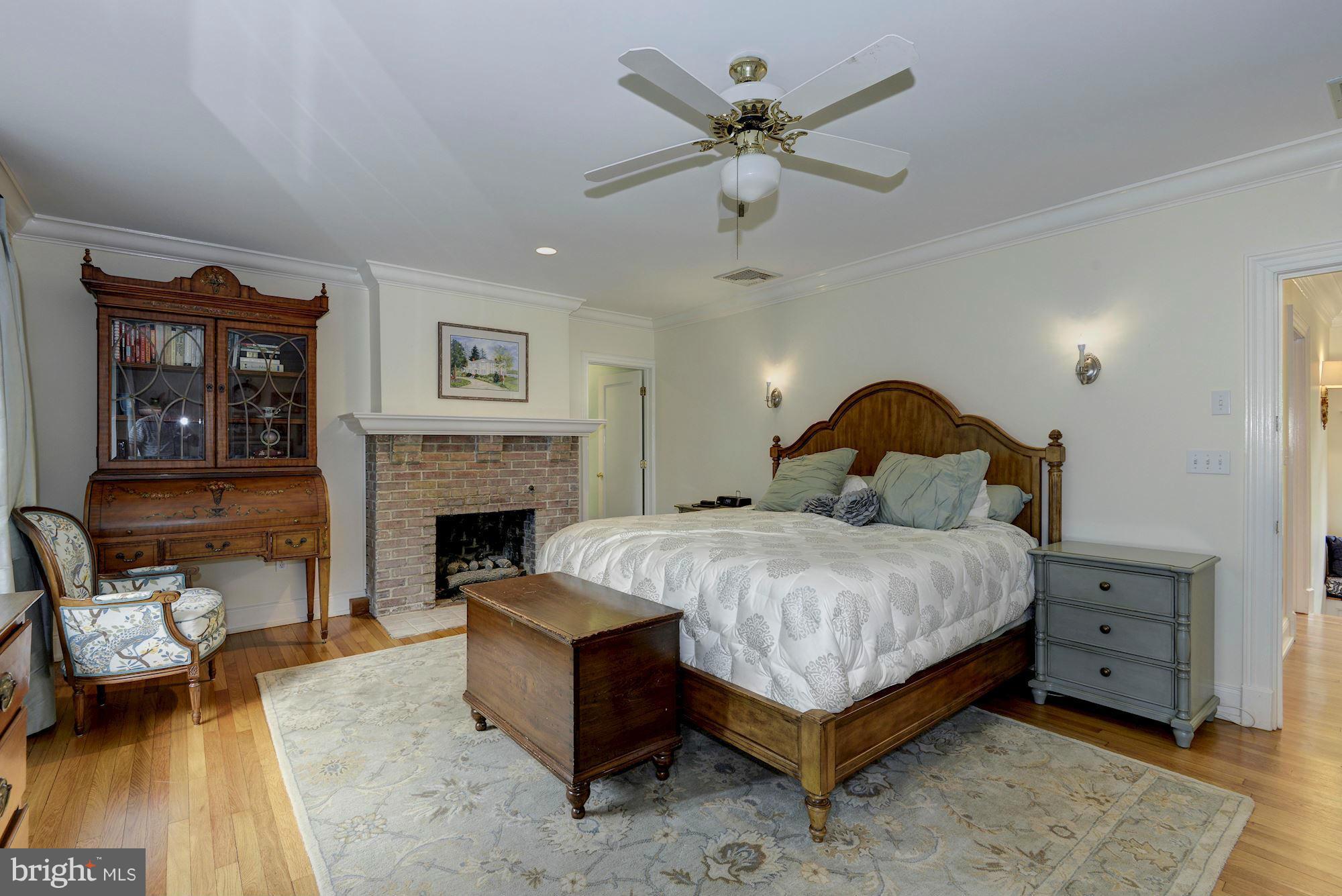 OLDE SEVERNA PARK - Residential